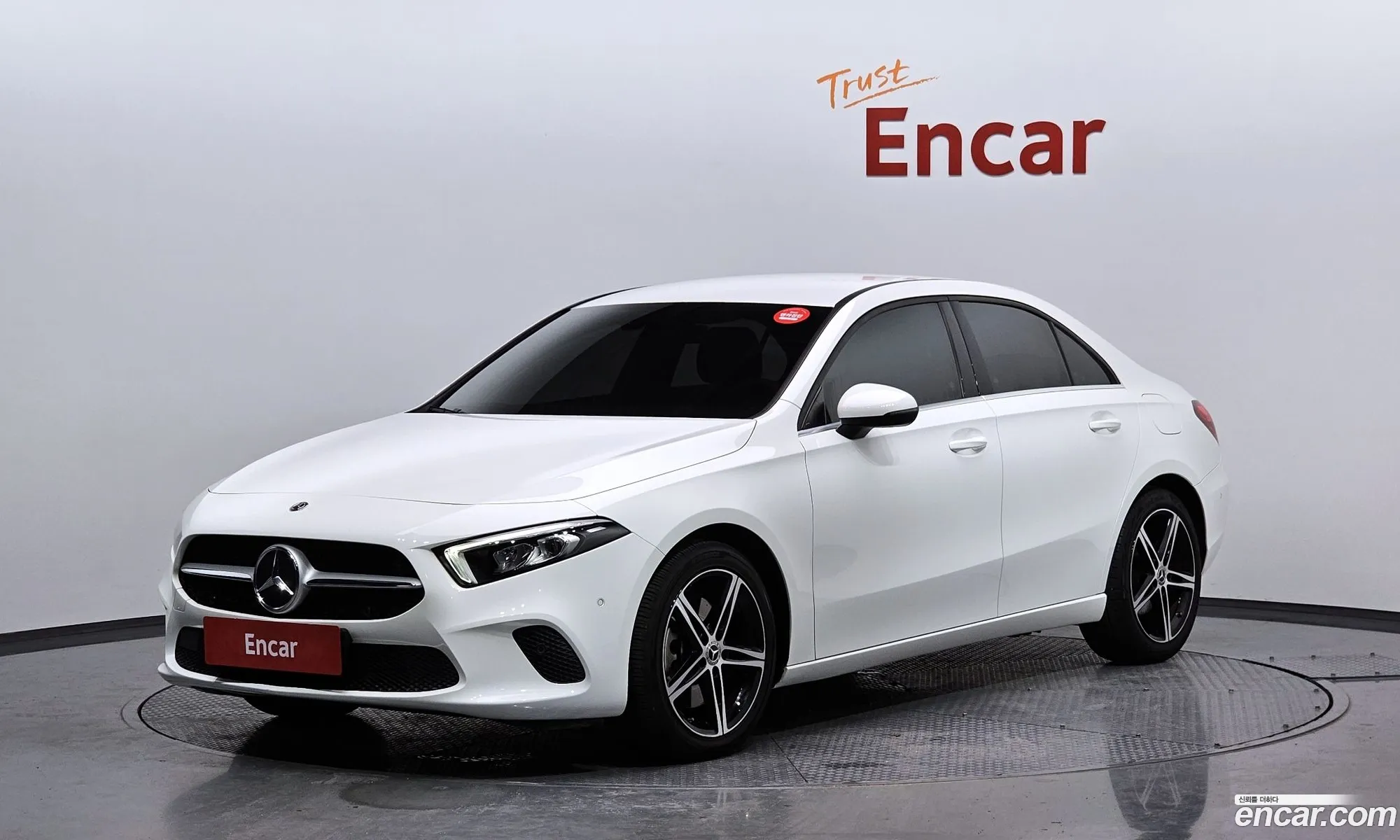 Benz A-Class W177 A250 4Matic Sedan - фотография 18702935