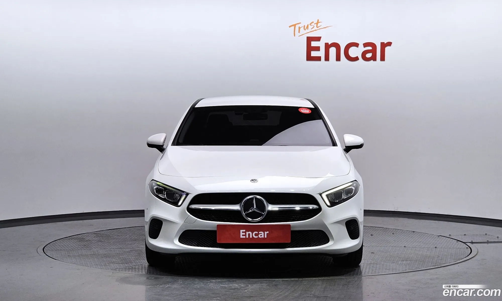 Benz A-Class W177 A250 4Matic Sedan - фотография 18702937