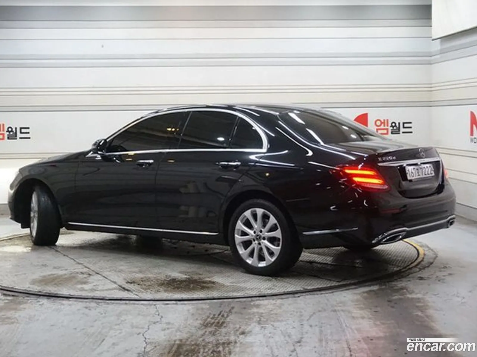Mercedes-Benz E-Klasse V W213 S213 C238 E220D 4Matic Exclusive 2019 - фотография 18672127