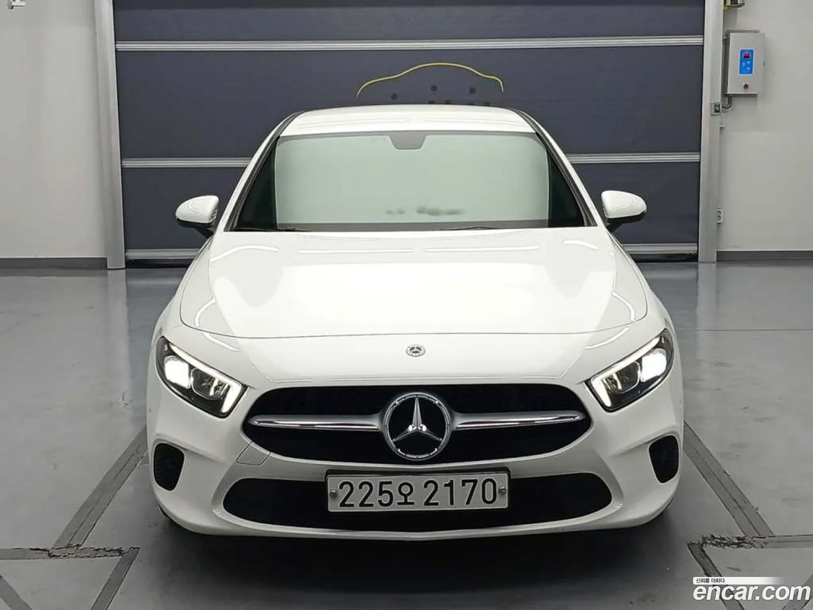Mercedes-Benz A-Klasse Iv W177 A220 Hatchback 2020 - фотография 18659378