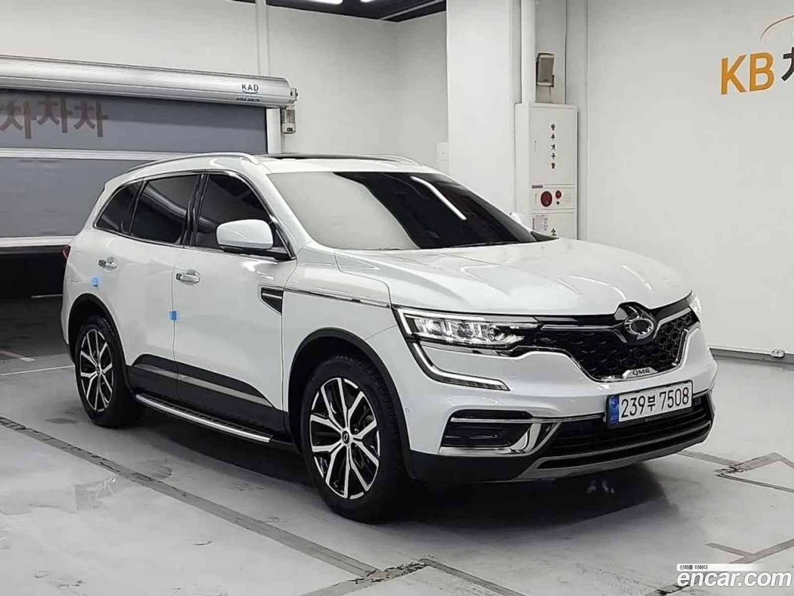 Renault Samsung Qm6 20 Gde Re Signature 2Wd 2023 - фотография 2638779