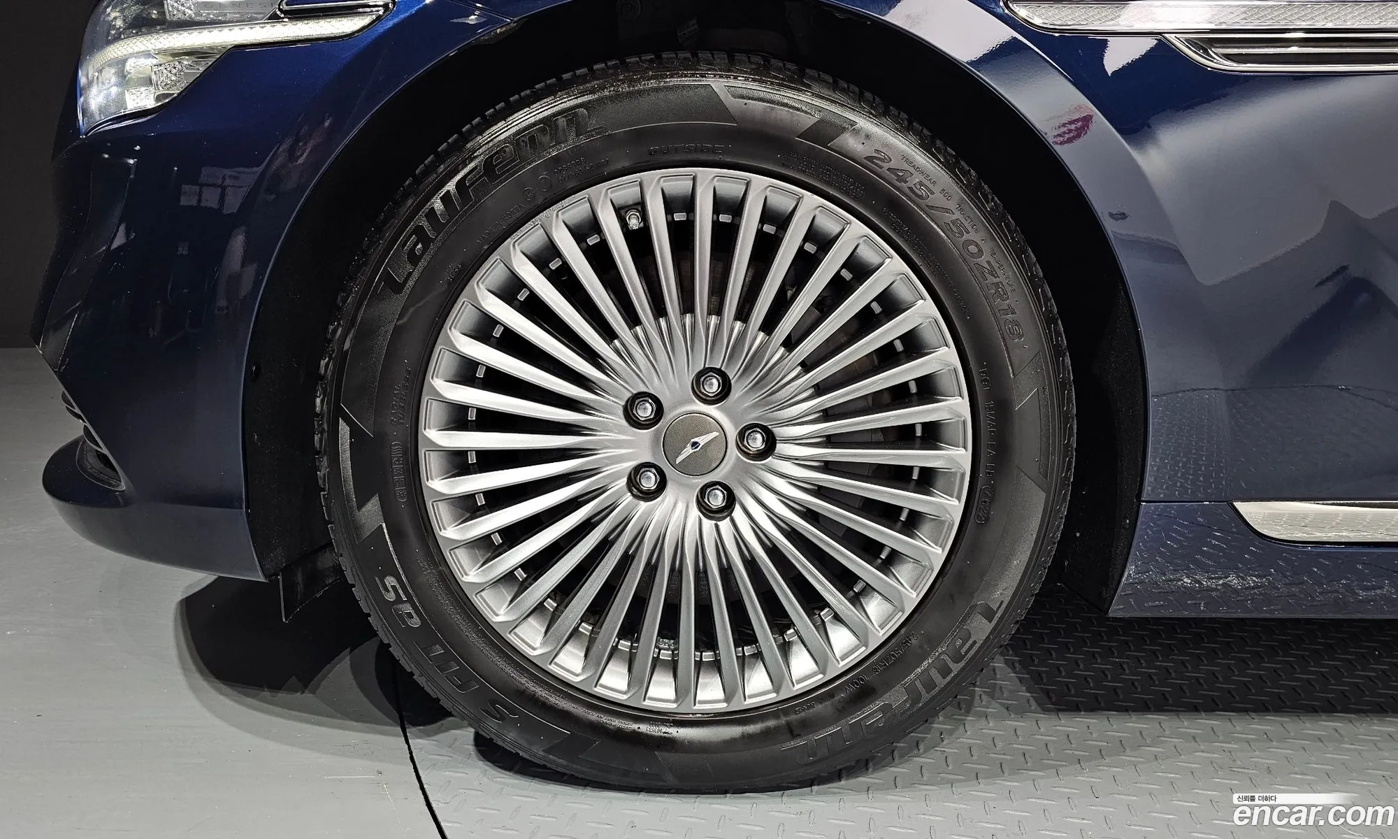 Genesis G90 I 38 Awd 2020 - фотография 1526321