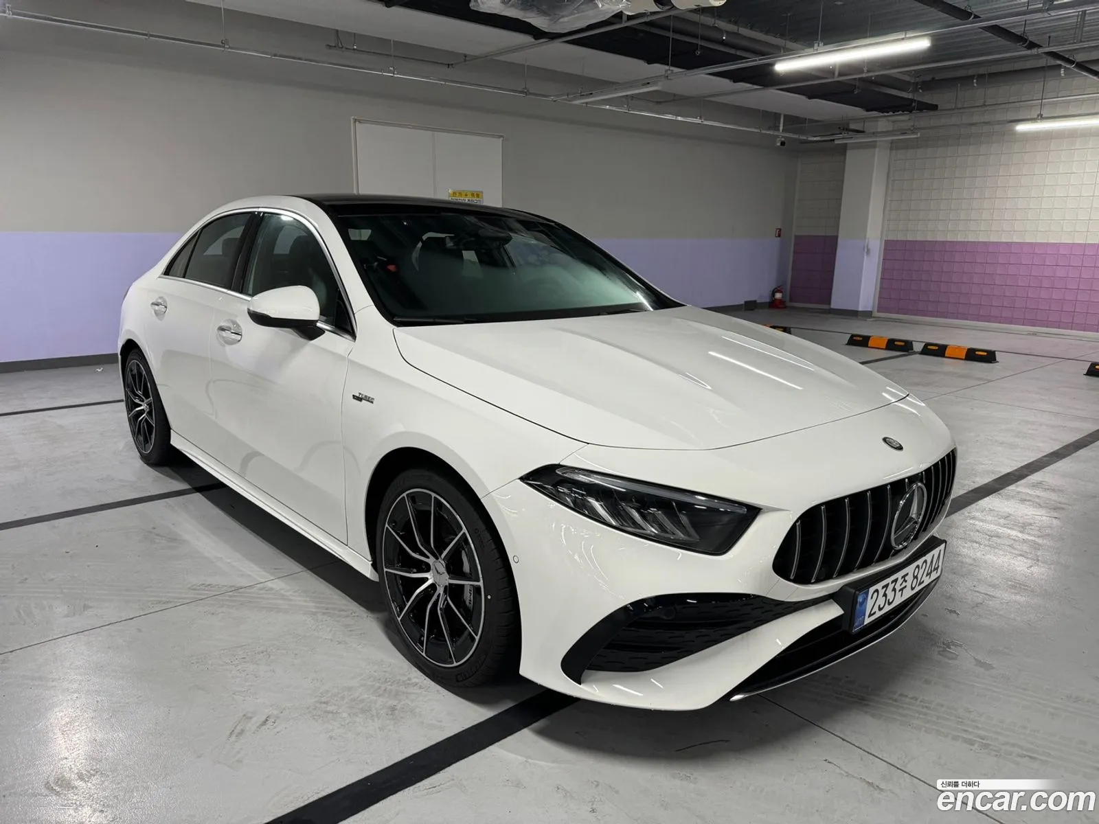 Mercedes-Benz A-Klasse Amg A35 4Matic Sedan 2024 - фотография 16467777
