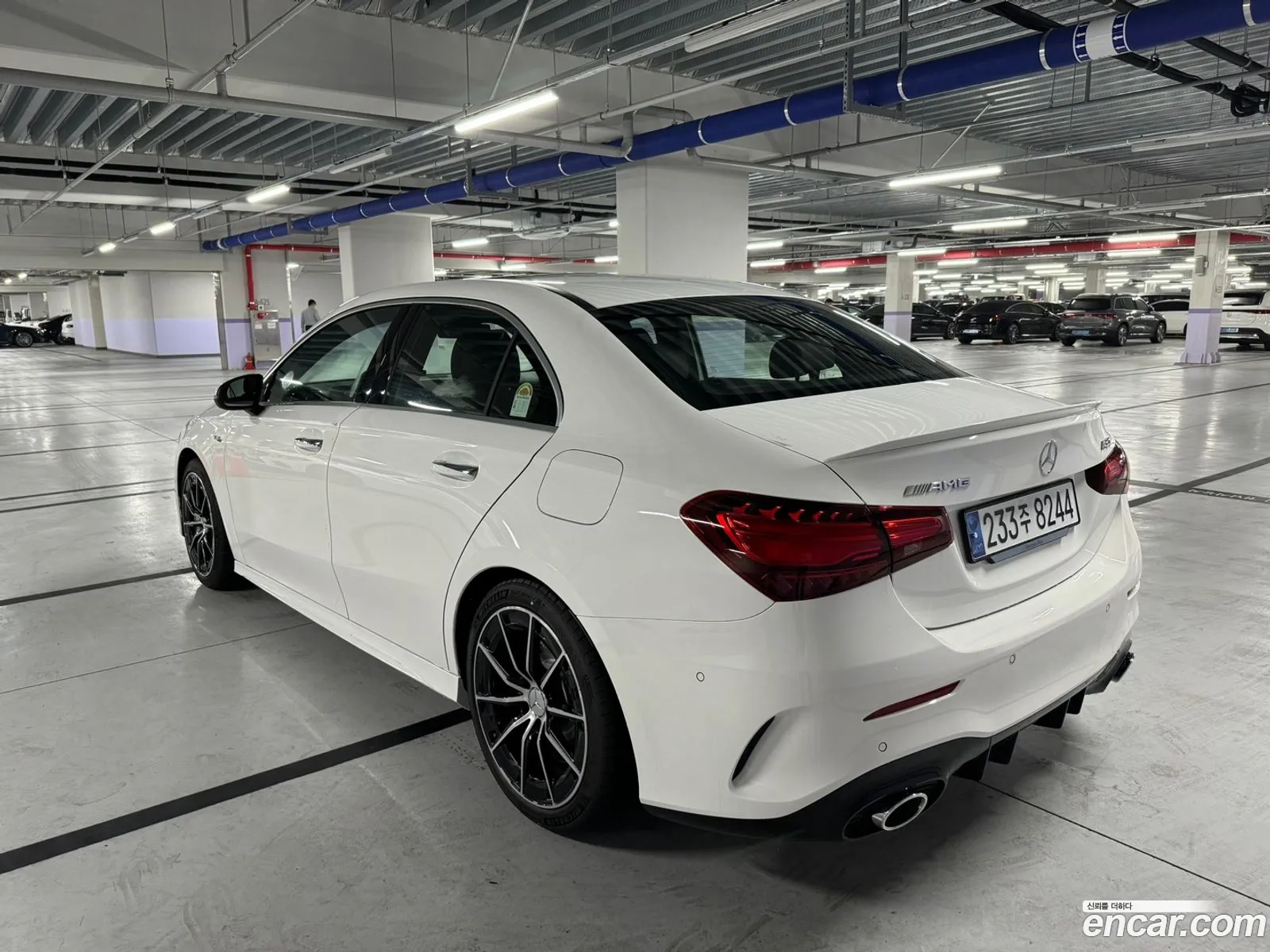 Mercedes-Benz A-Klasse Amg A35 4Matic Sedan 2024 - фотография 16467779