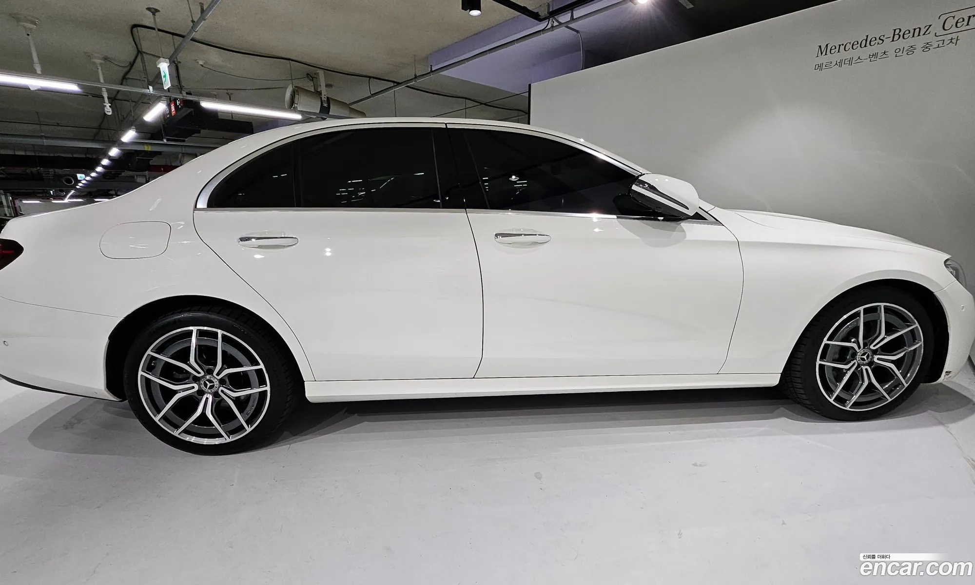 Mercedes E-Class W213 E220D 4Matic Amg Line - фотография 16467754