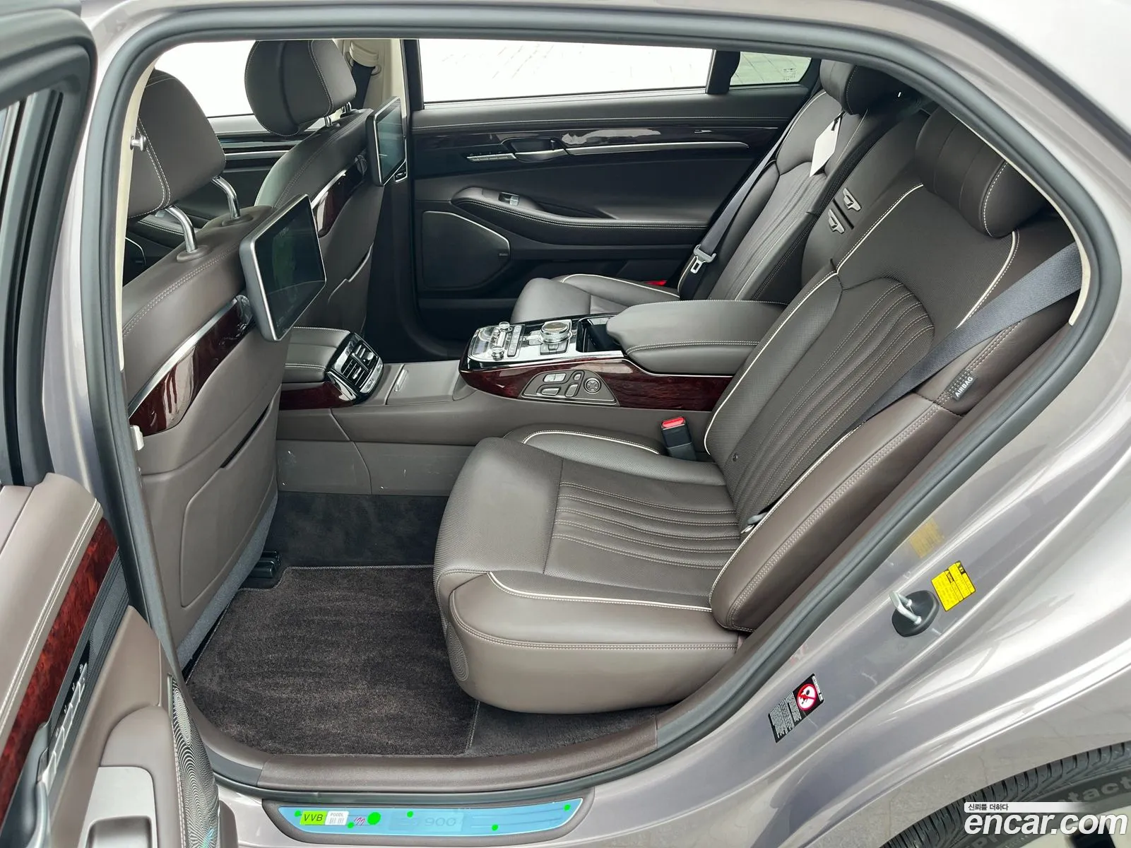 Genesis G90 I 50 Gdi Awd 2016 - фотография 1544995