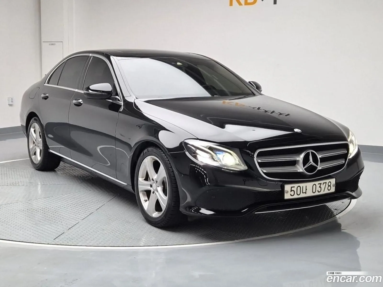 Mercedes-Benz E-Klasse E220D Avant Garde 2017 - фотография 16428657