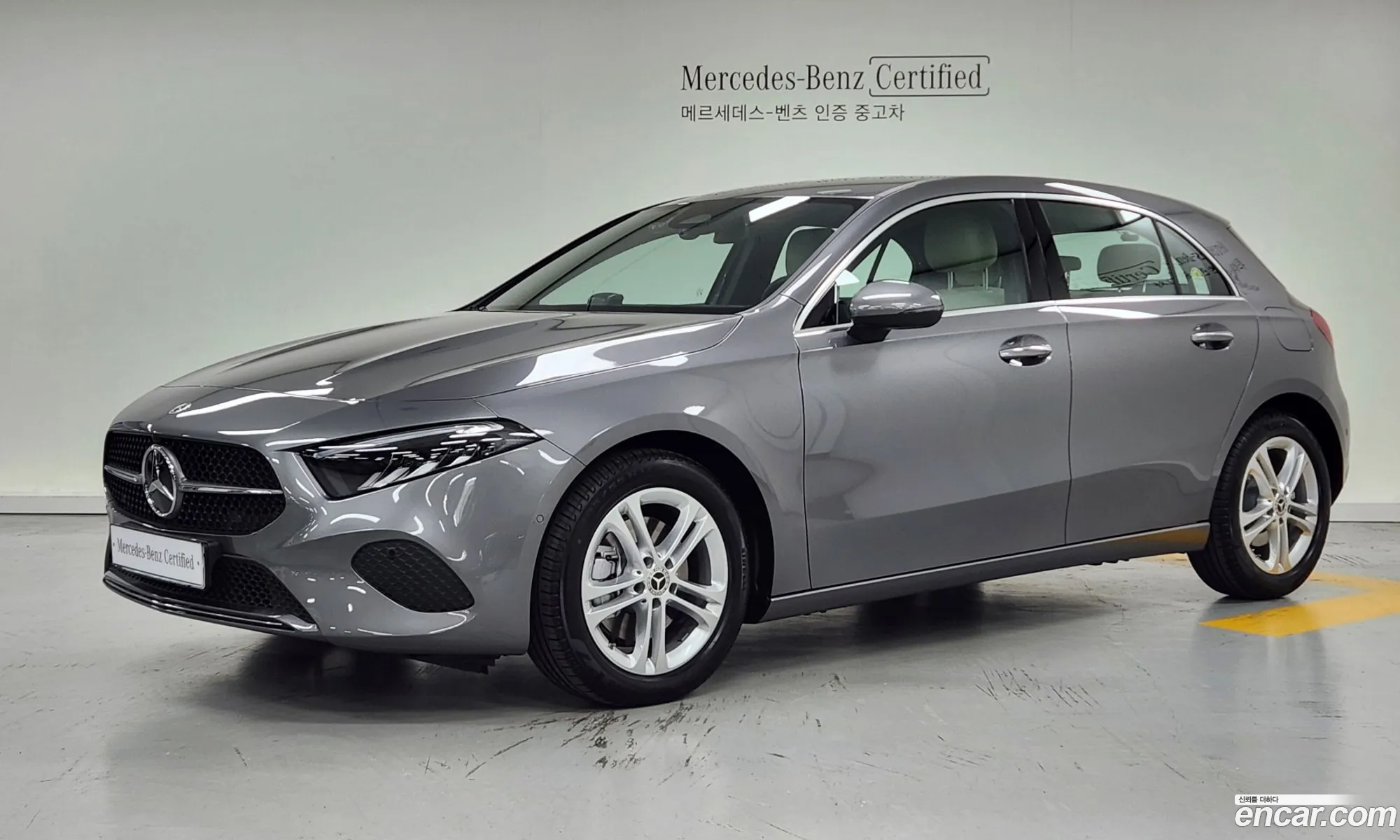 Mercedes-Benz A-Klasse A220 Hatchback 2024 - фотография 16428619