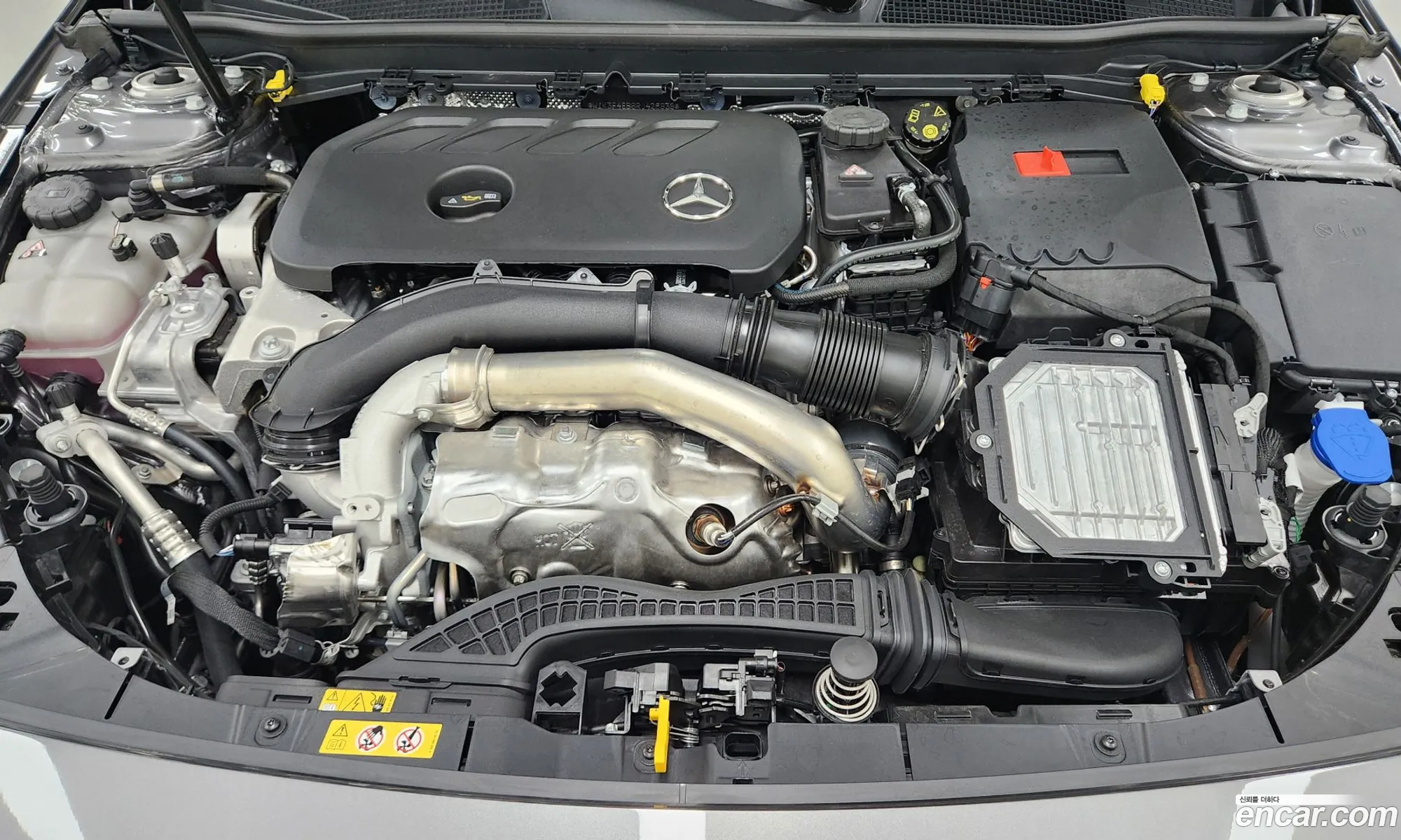 Mercedes-Benz A-Klasse A220 Hatchback 2024 - фотография 16428624
