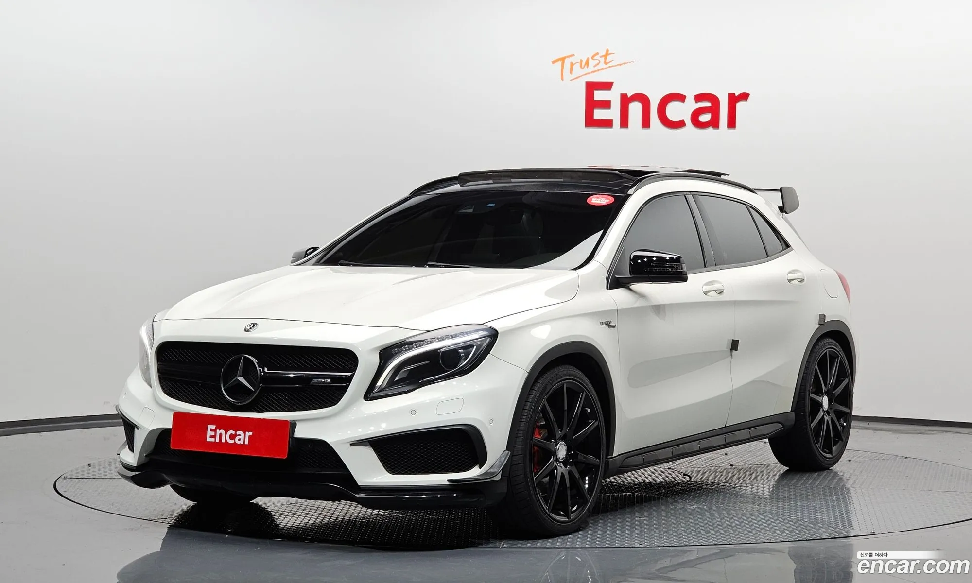 Mercedes-Benz Gla-Klasse Gla45 Amg 4Matic 2016 - фотография 16467764