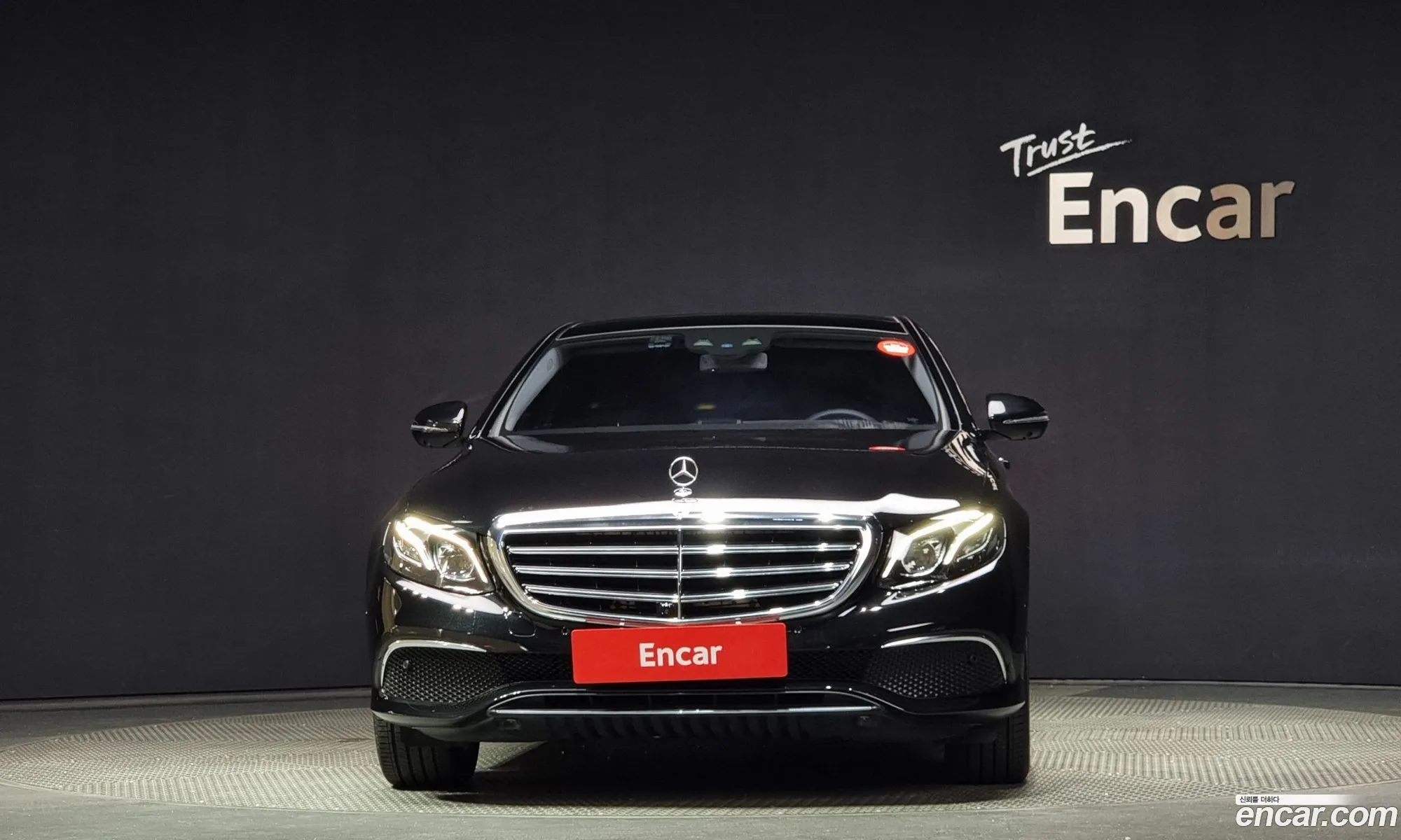 Mercedes-Benz E-Klasse V W213 S213 C238 E300 4Matic Exclusive 2019 - фотография 17944735