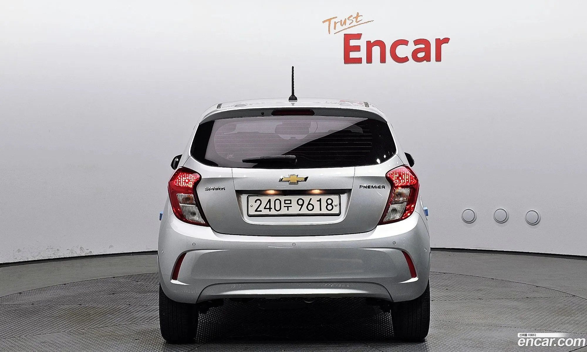 Chevrolet Spark Premier 2020 - фотография 17243981