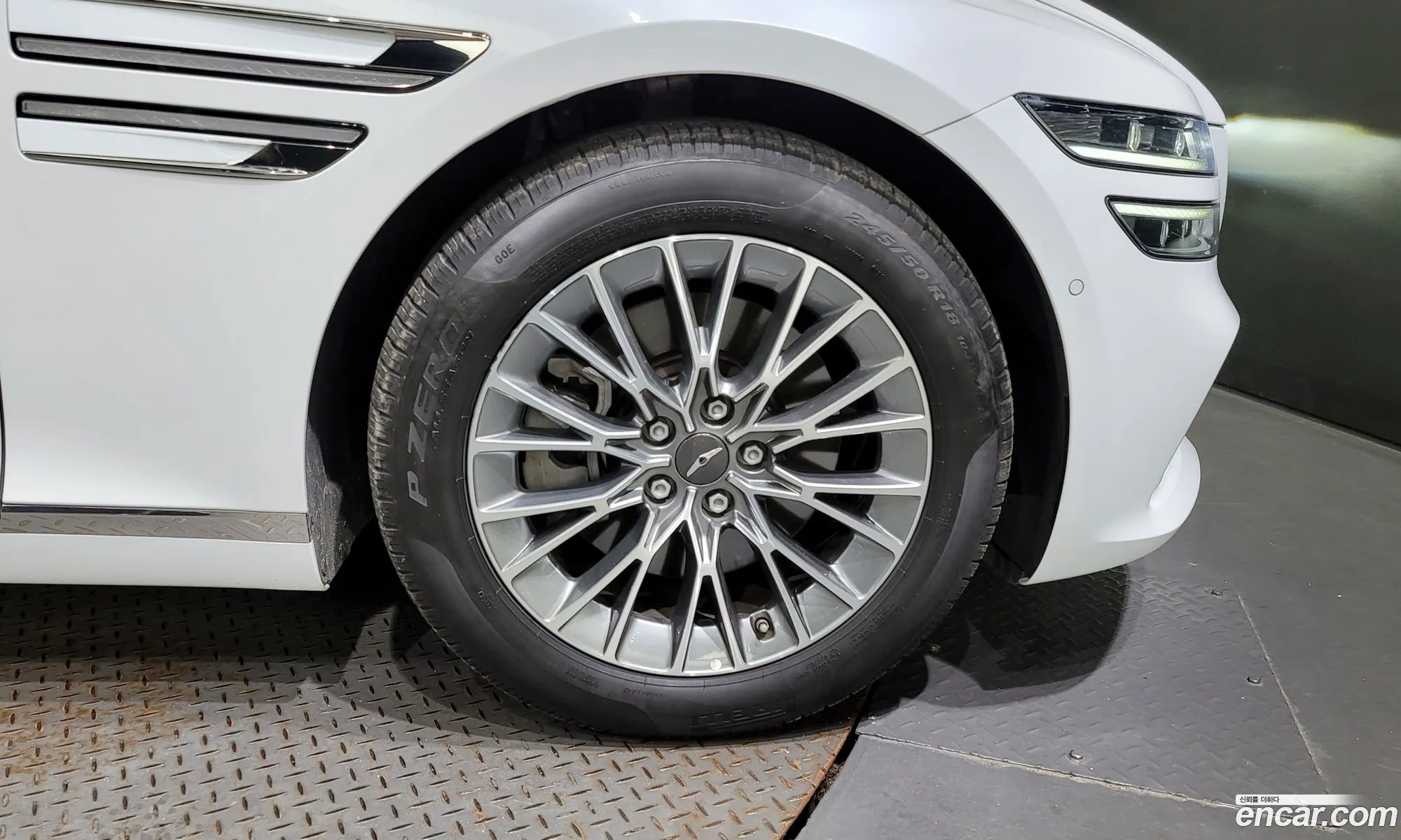 Genesis G80 Ii Gasoline 25 Turbo 2Wd 2022 - фотография 679185