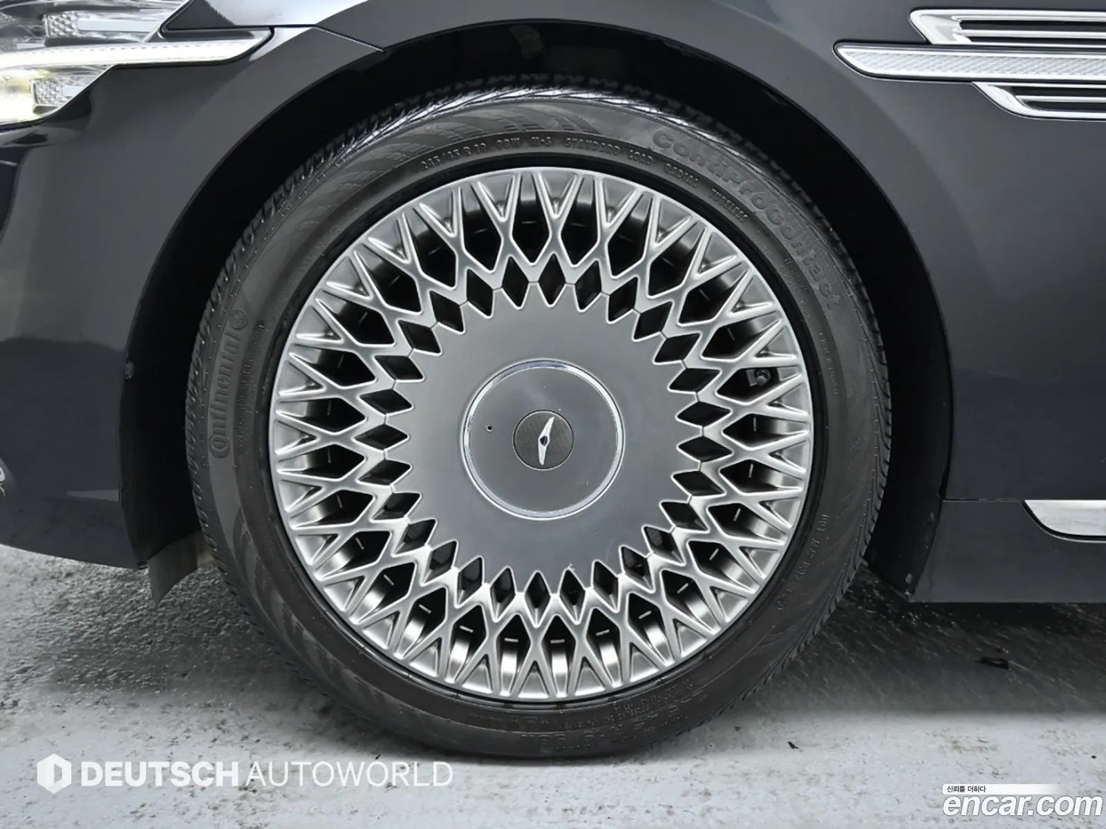 Genesis G90 I 50 Awd 2019 - фотография 625318