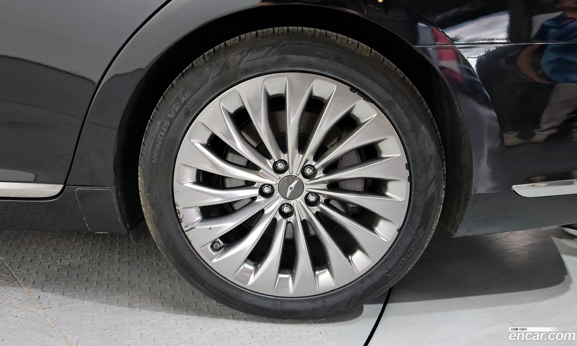 Genesis G90 I 50 Gdi Awd 2016 - фотография 625330