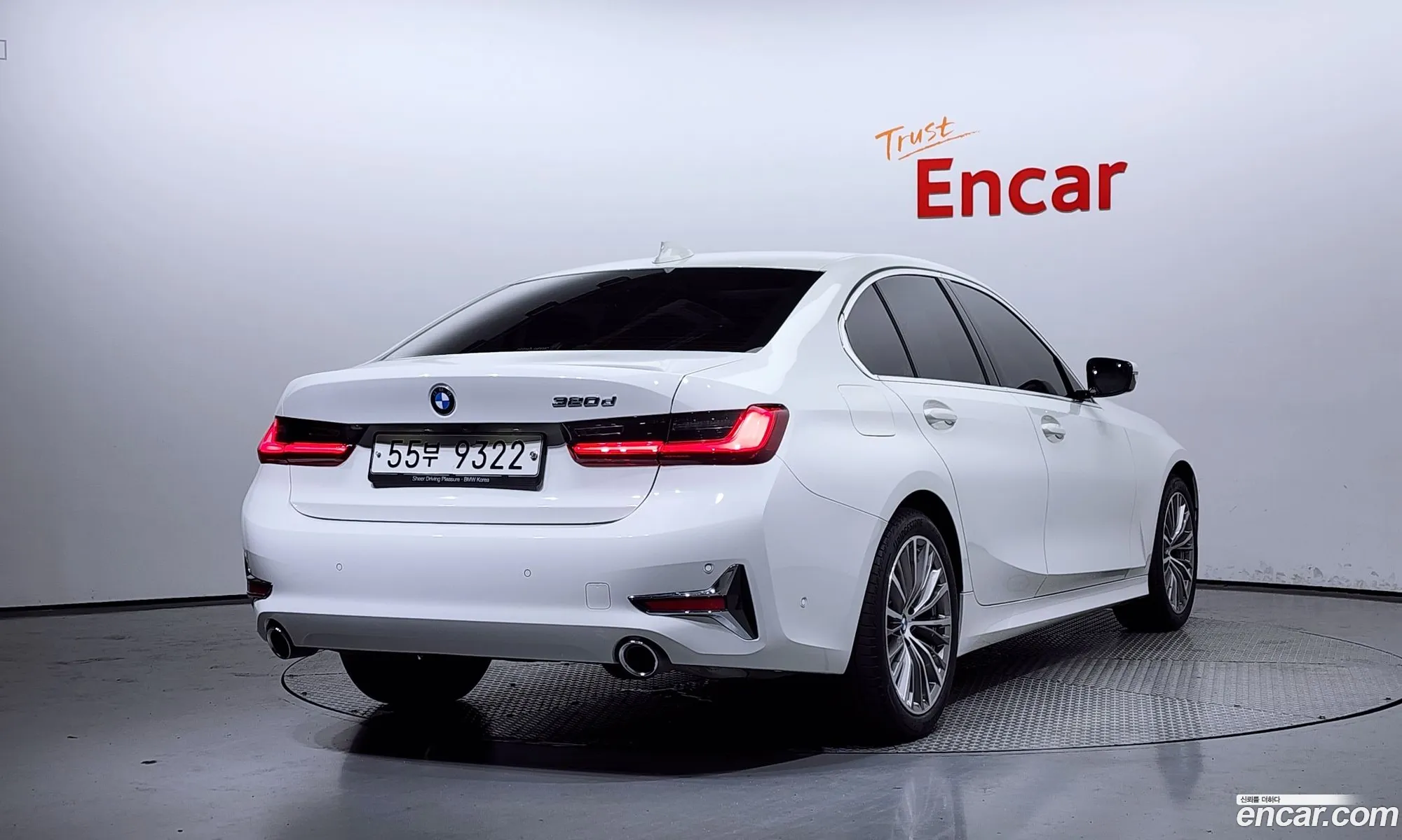 BMW 3Er 320D Luxury 2019 - фотография 19621845