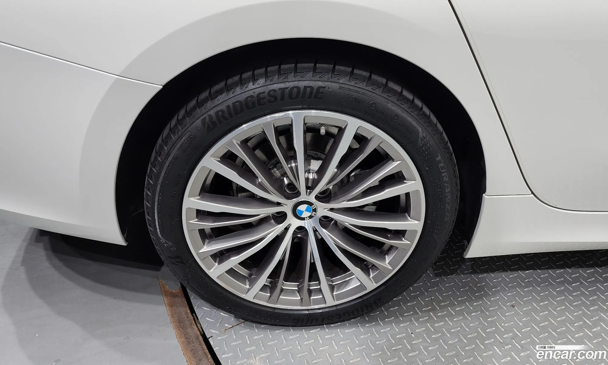 BMW 3Er 320D Luxury 2019 - фотография 19621848
