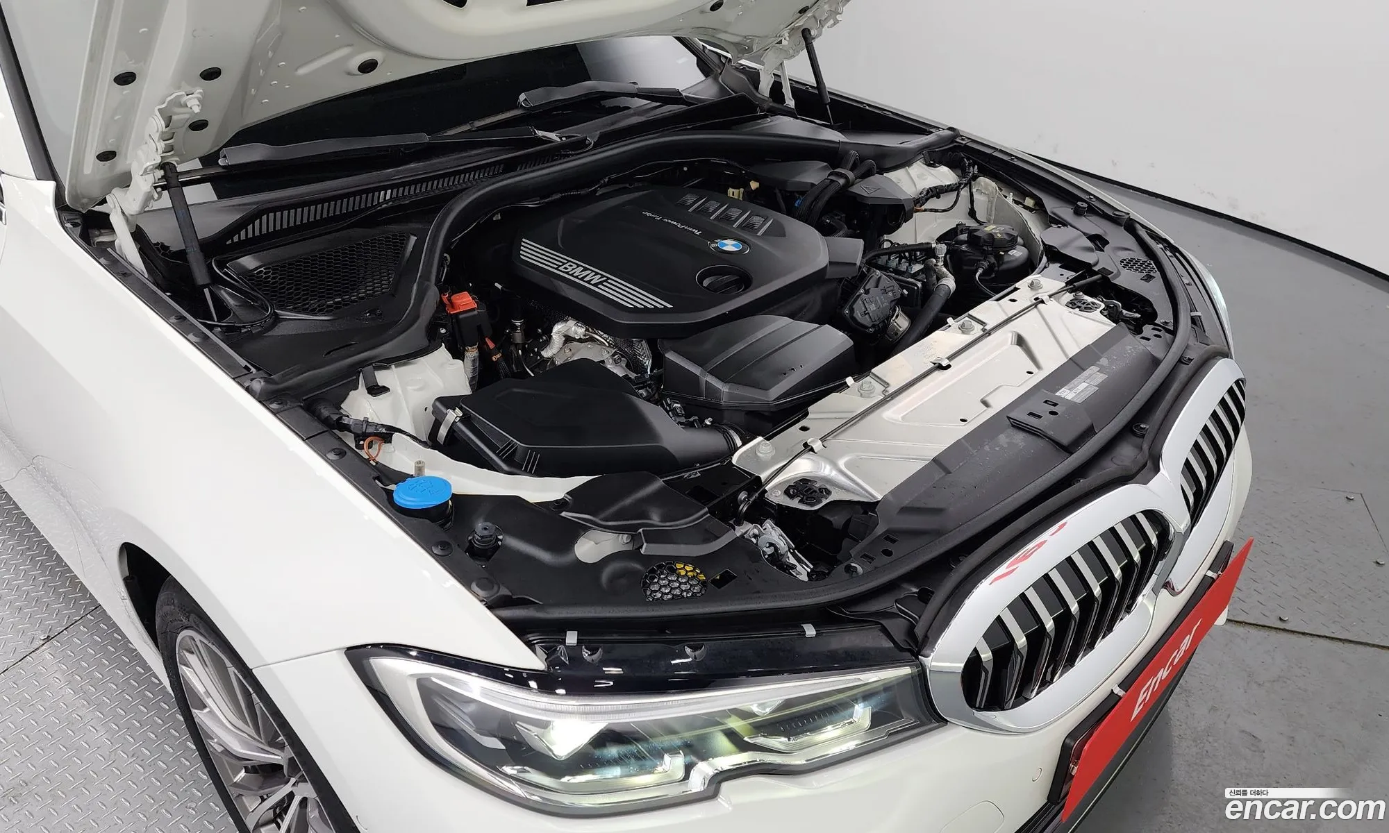 BMW 3Er 320D Luxury 2019 - фотография 19621849