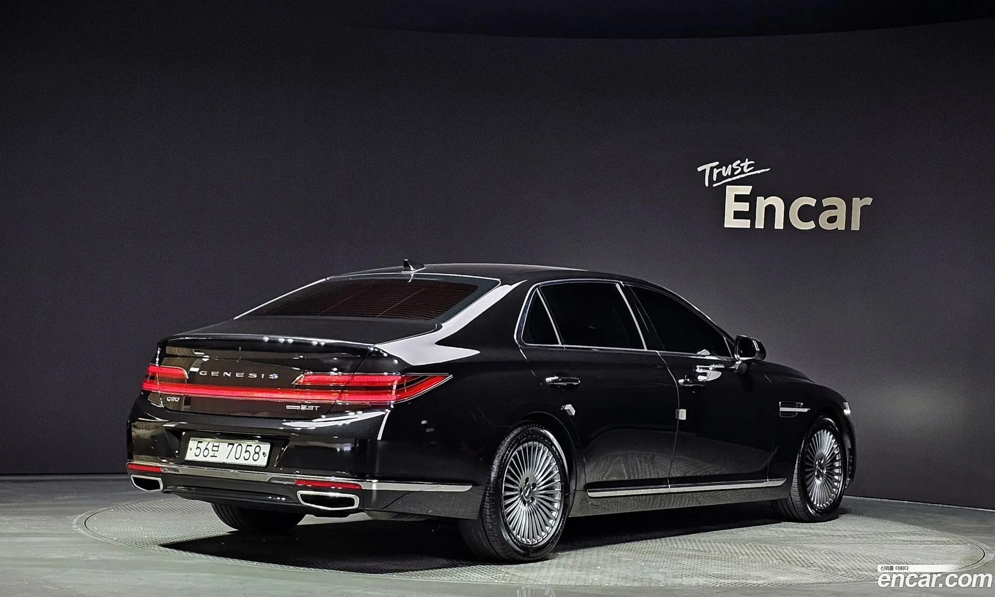 Genesis G90 I 33T Awd 2018 - фотография 1112378