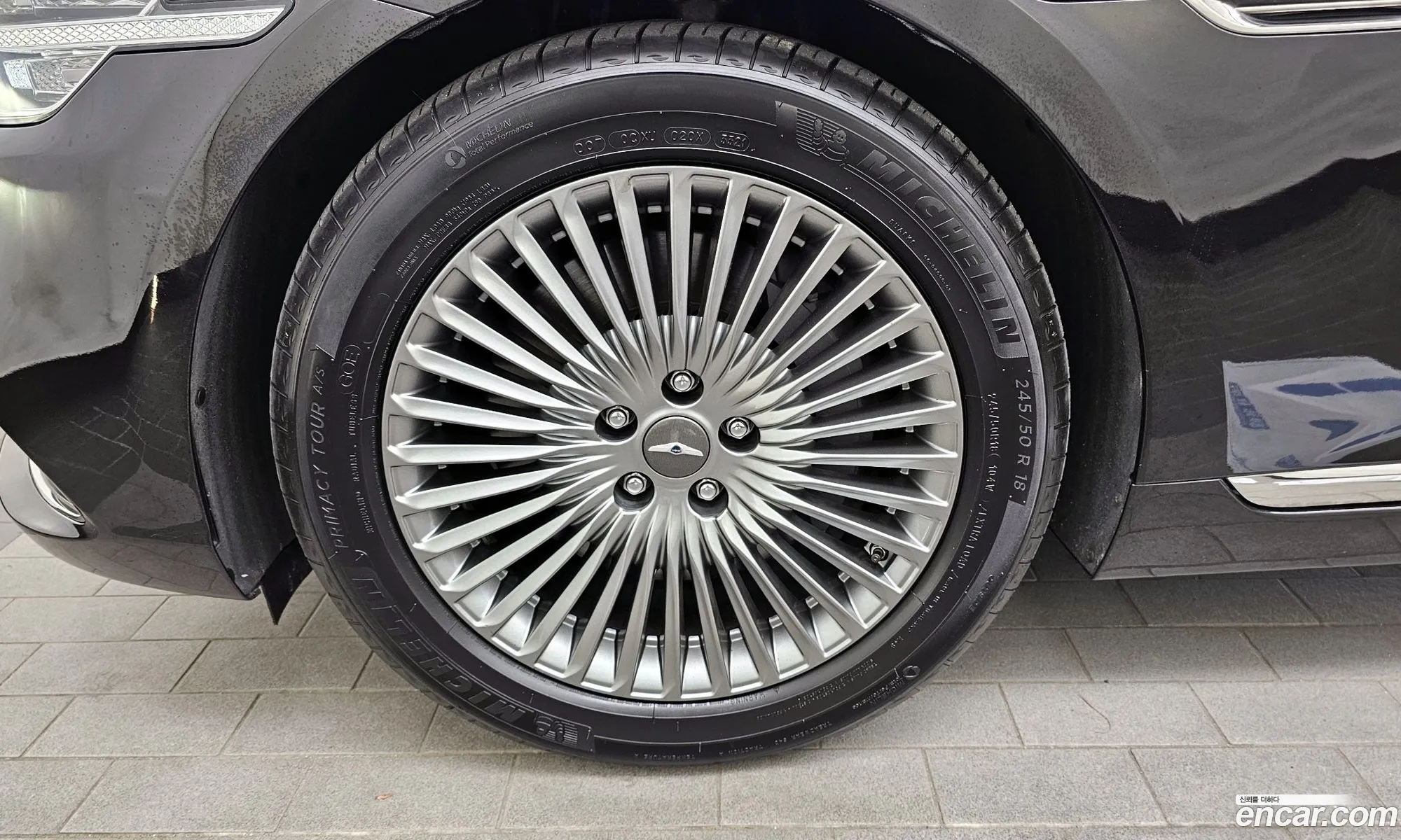 Genesis G90 I 33T Awd 2018 - фотография 1112381