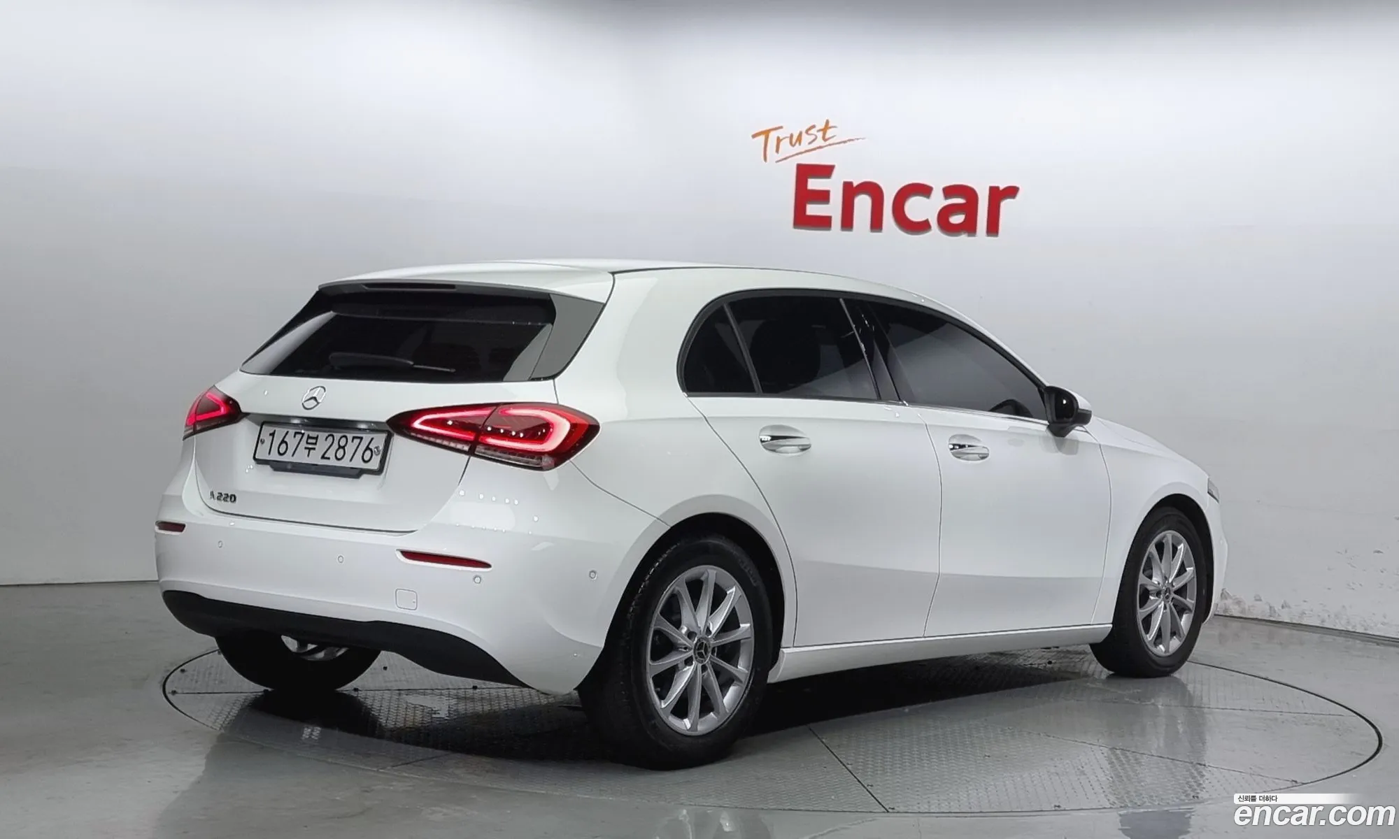 Mercedes-Benz A-Klasse Iv W177 A220 Hatchback 2020 - фотография 16237867