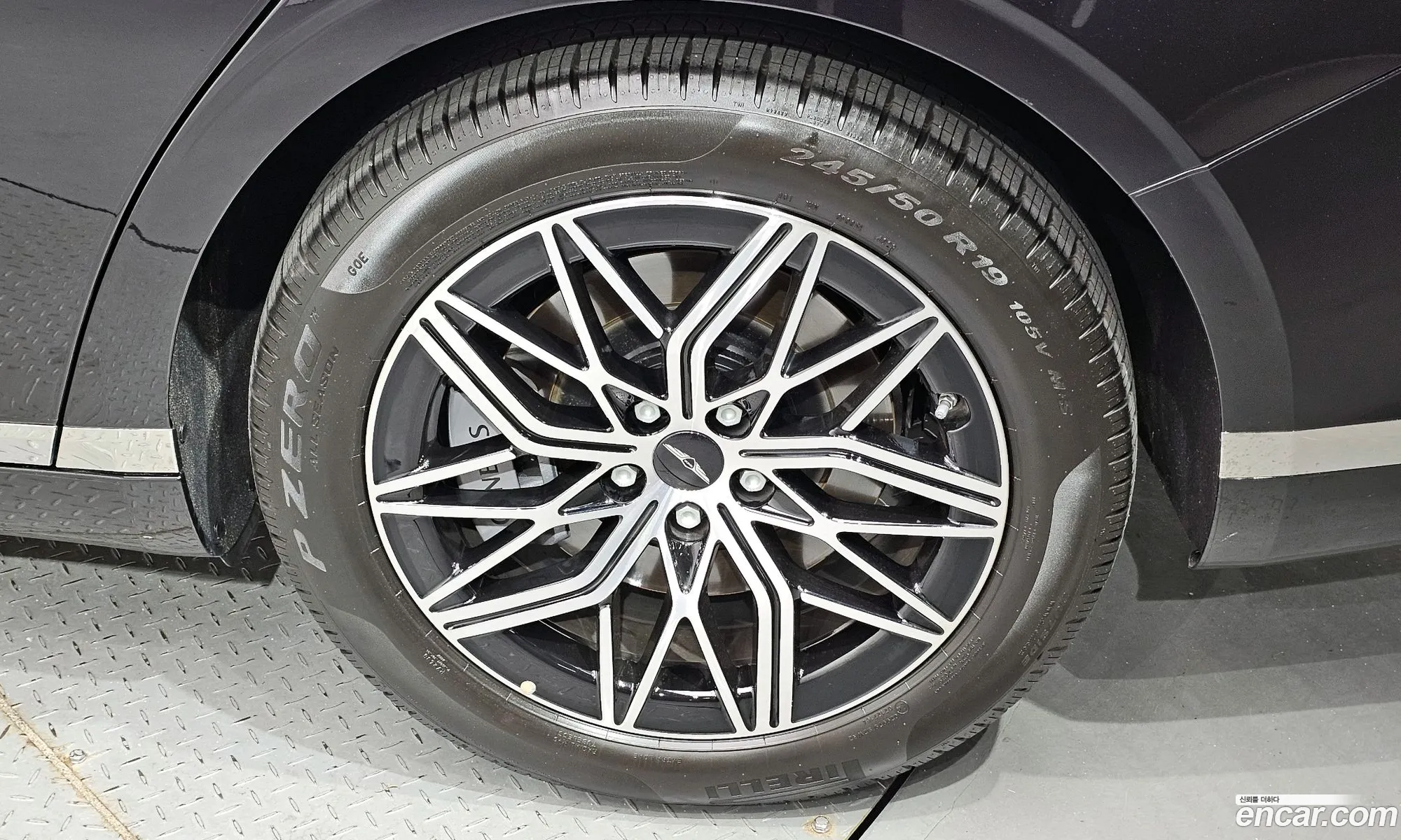 Genesis G90 Gasoline 35 Turbo Awd 2025 - фотография 1526089