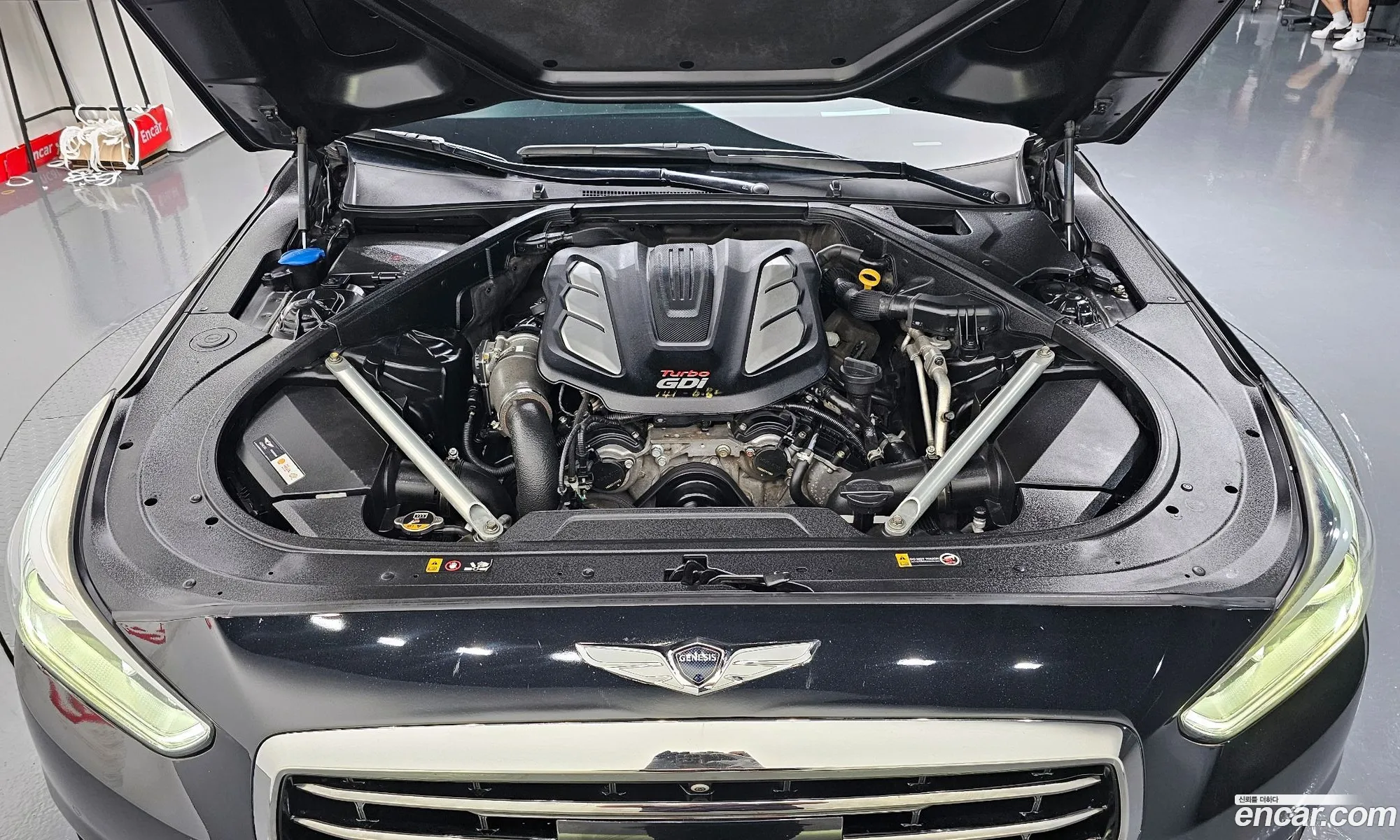Genesis G90 I 33 T-Gdi Awd 2016 - фотография 1112442