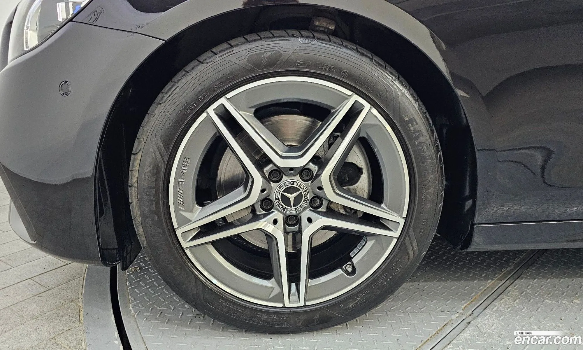 Mercedes-Benz E-Klasse E250 Amg Line 2023 - фотография 16425721