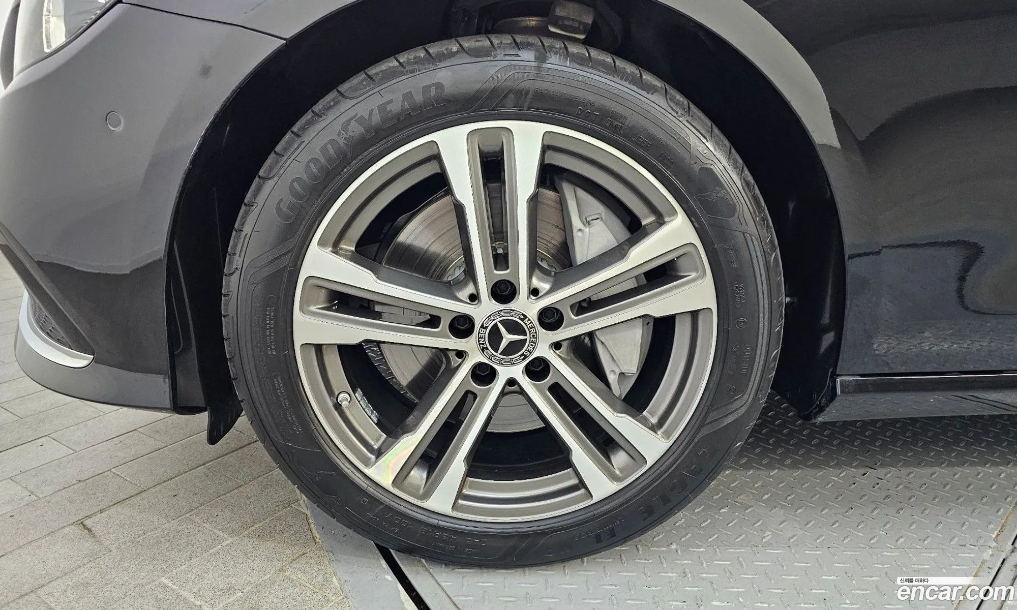 Mercedes-Benz E-Klasse V W213 S213 C238 E350 4Matic Avant Garde 2022 - фотография 16425745