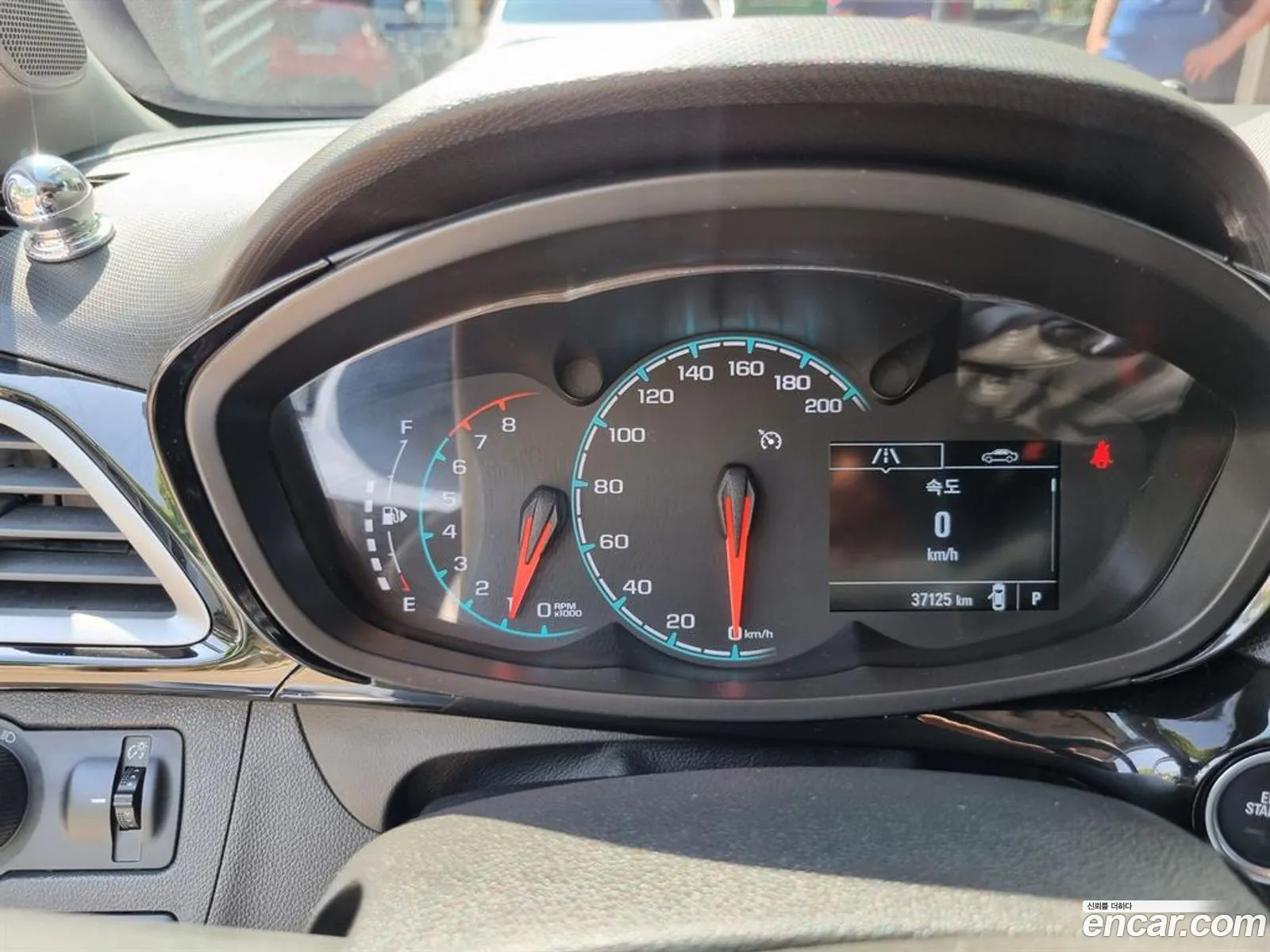 Chevrolet Spark Iii M300 Premier 2021 - фотография 17662916