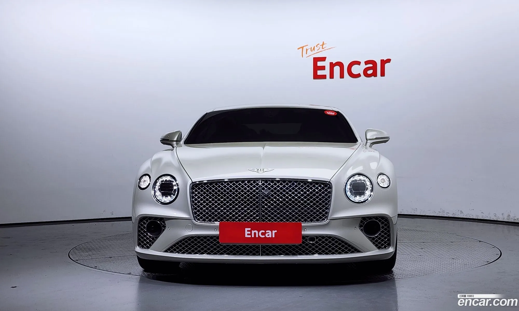 Bentley Continental 40 Gt 2020 - фотография 14481856