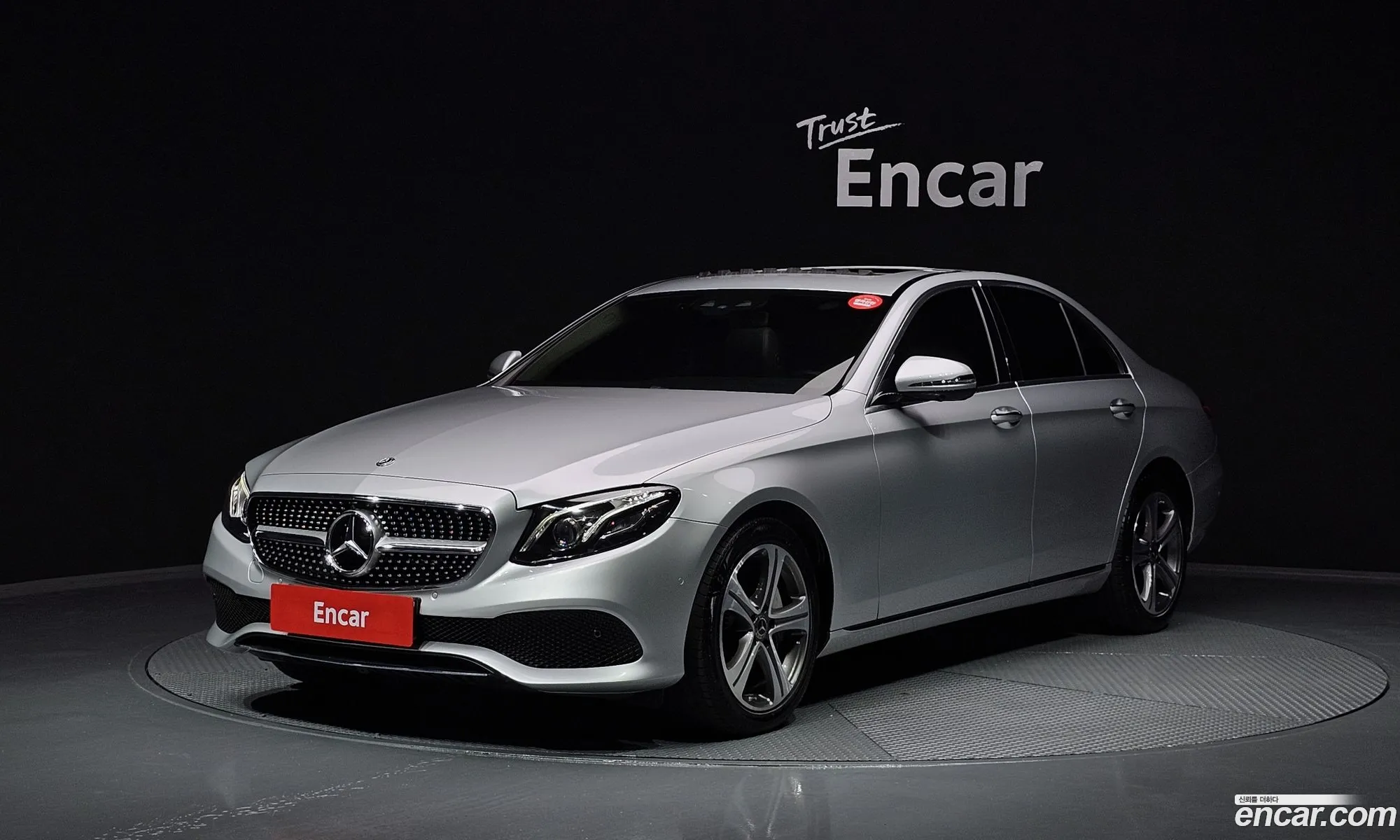 Mercedes-Benz E-Klasse V W213 S213 C238 E300 4Matic Avant Garde 2018 - фотография 16353116