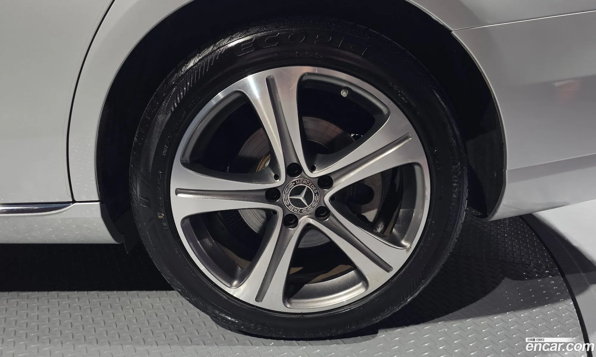 Mercedes-Benz E-Klasse V W213 S213 C238 E300 4Matic Avant Garde 2018 - фотография 16353120