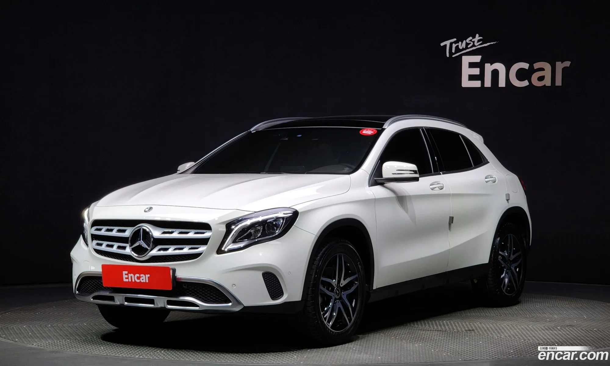 Mercedes-Benz Gla-Klasse I X156 Gla220 Premium 2017 - фотография 16430065