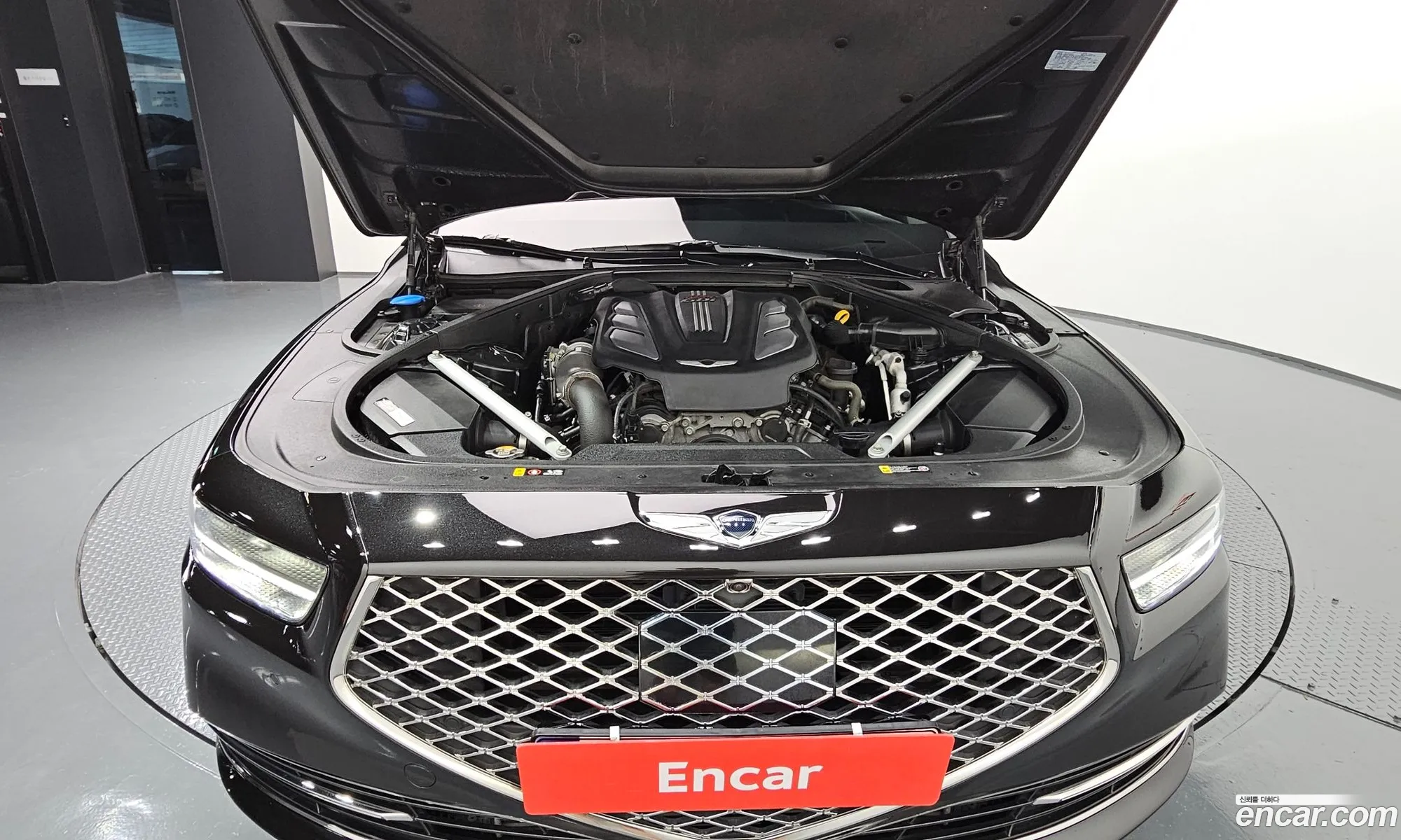 Genesis G90 I 33T Awd 2019 - фотография 679174