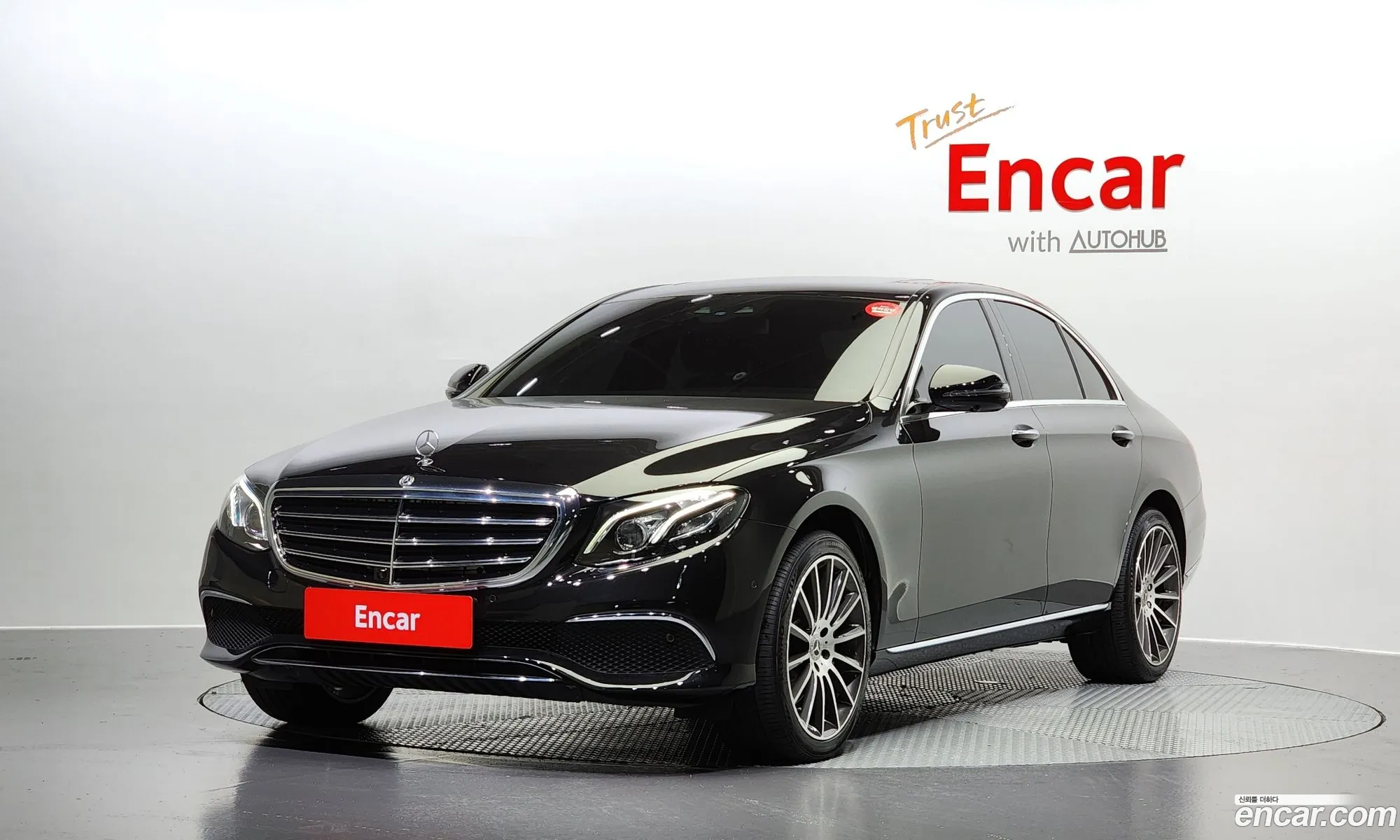 Mercedes-Benz E-Klasse V W213 S213 C238 E300 Exclusive 2018 - фотография 16353068