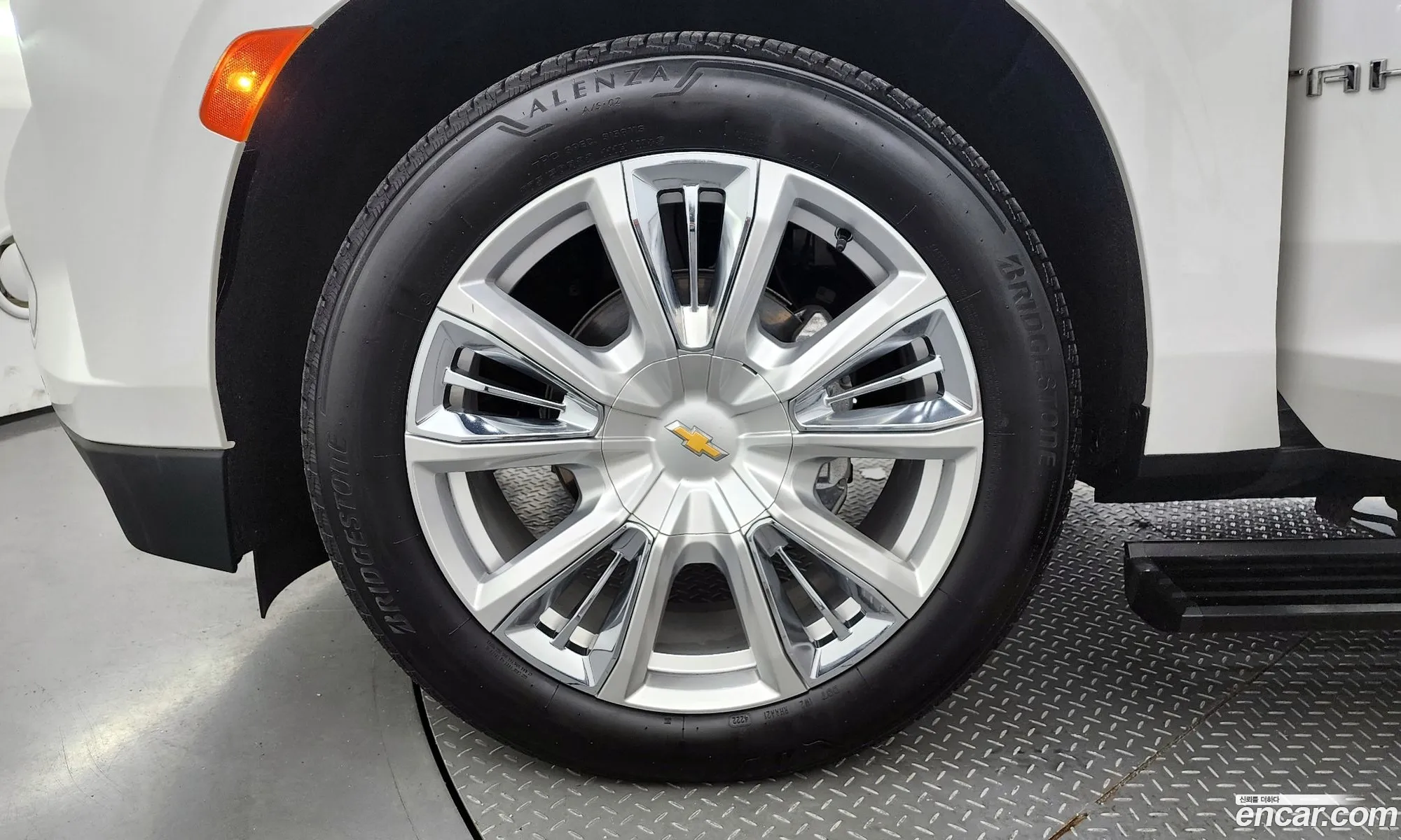Chevrolet Tahoe 62 High Country 4Wd 2023 - фотография 17216261