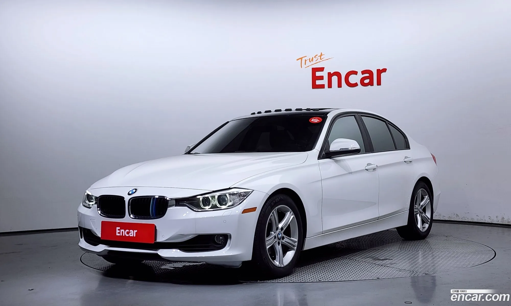 BMW 3Er 320I 2012 - фотография 12639534