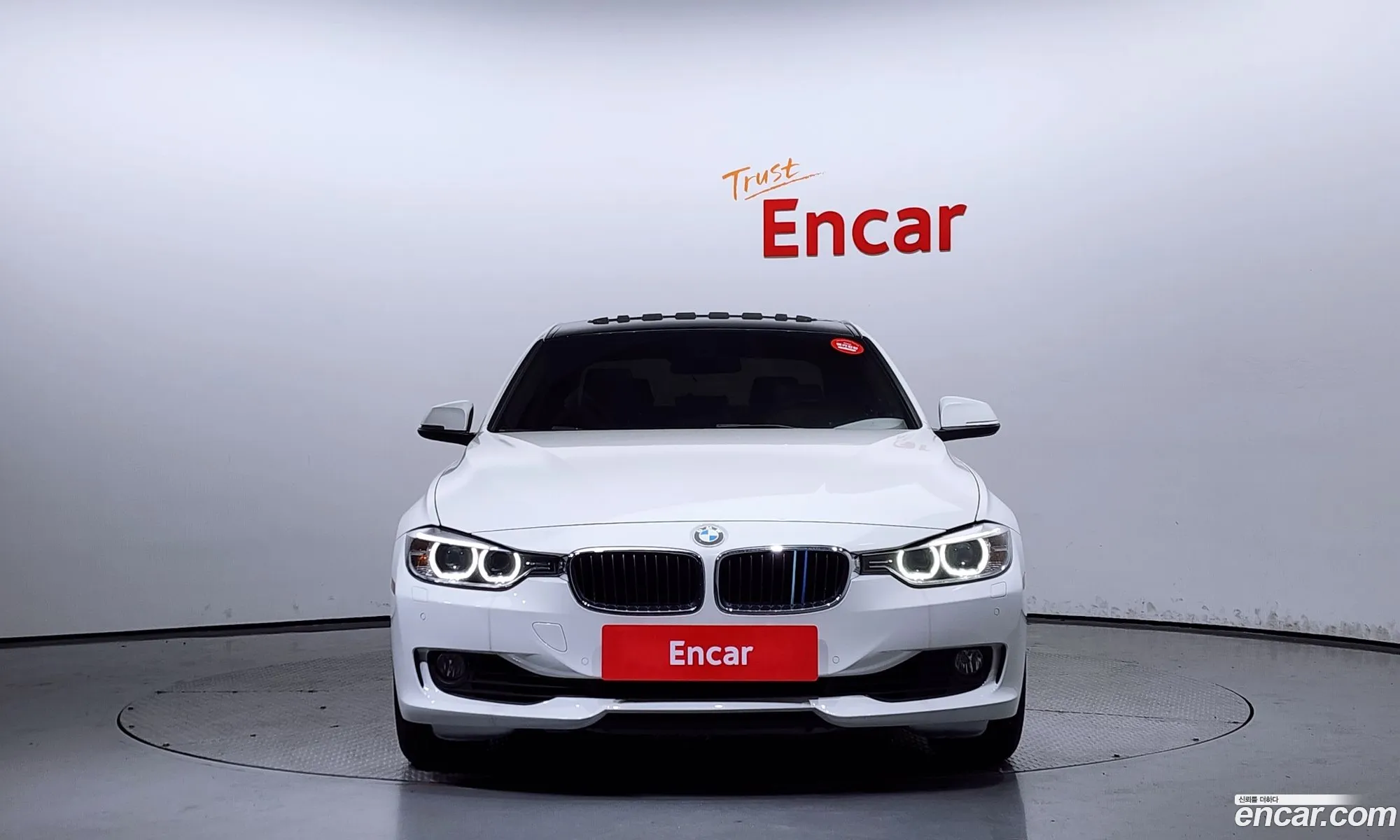 BMW 3Er 320I 2012 - фотография 12639536