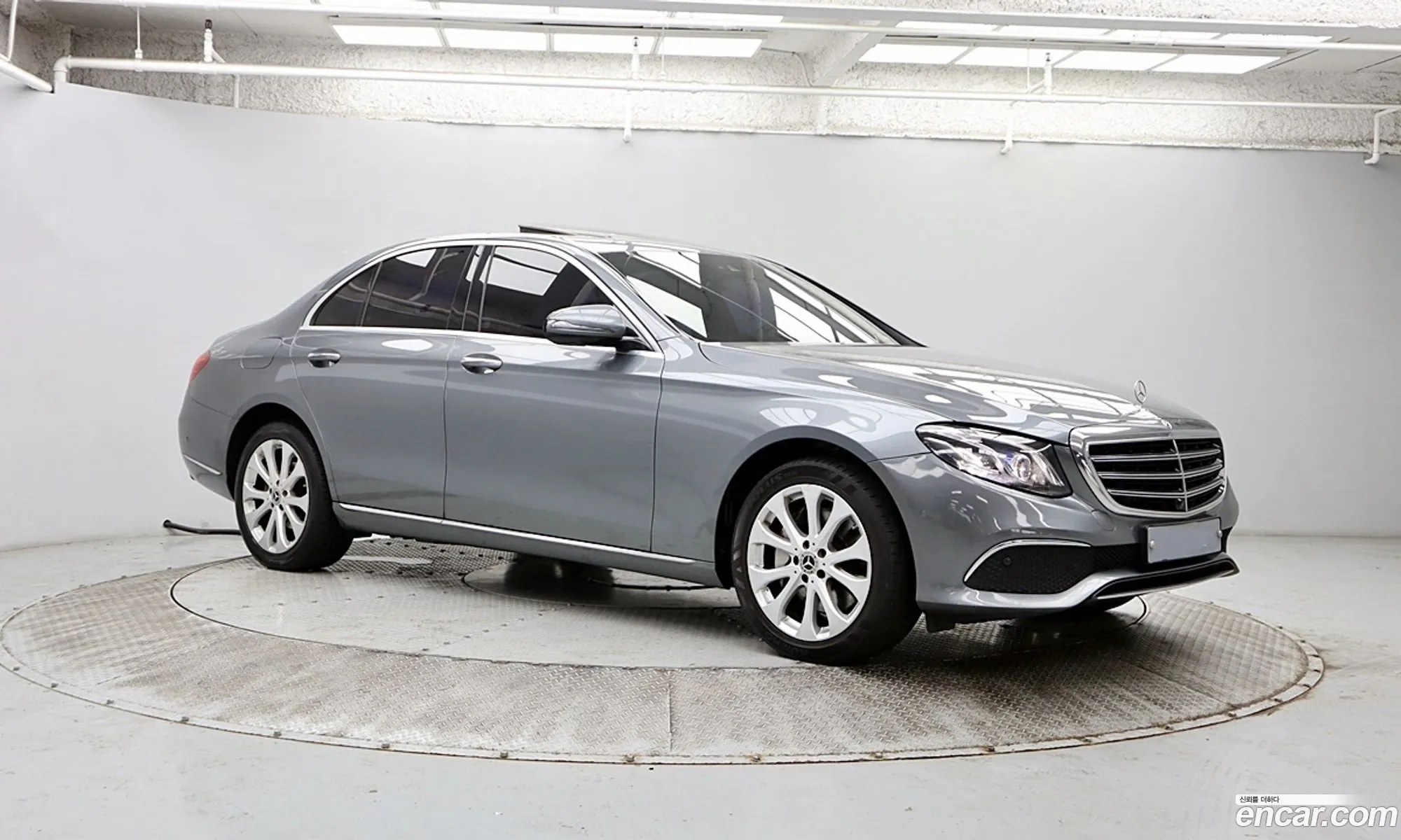 Mercedes-Benz E-Klasse V W213 S213 C238 E300 4Matic Exclusive Standard 2018 - фотография 16425671