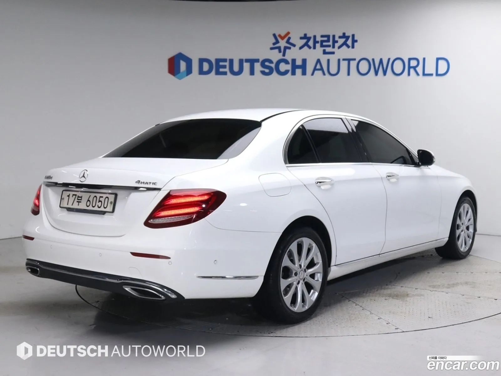 Mercedes-Benz E-Klasse E220D Exclusive 2017 - фотография 16451966