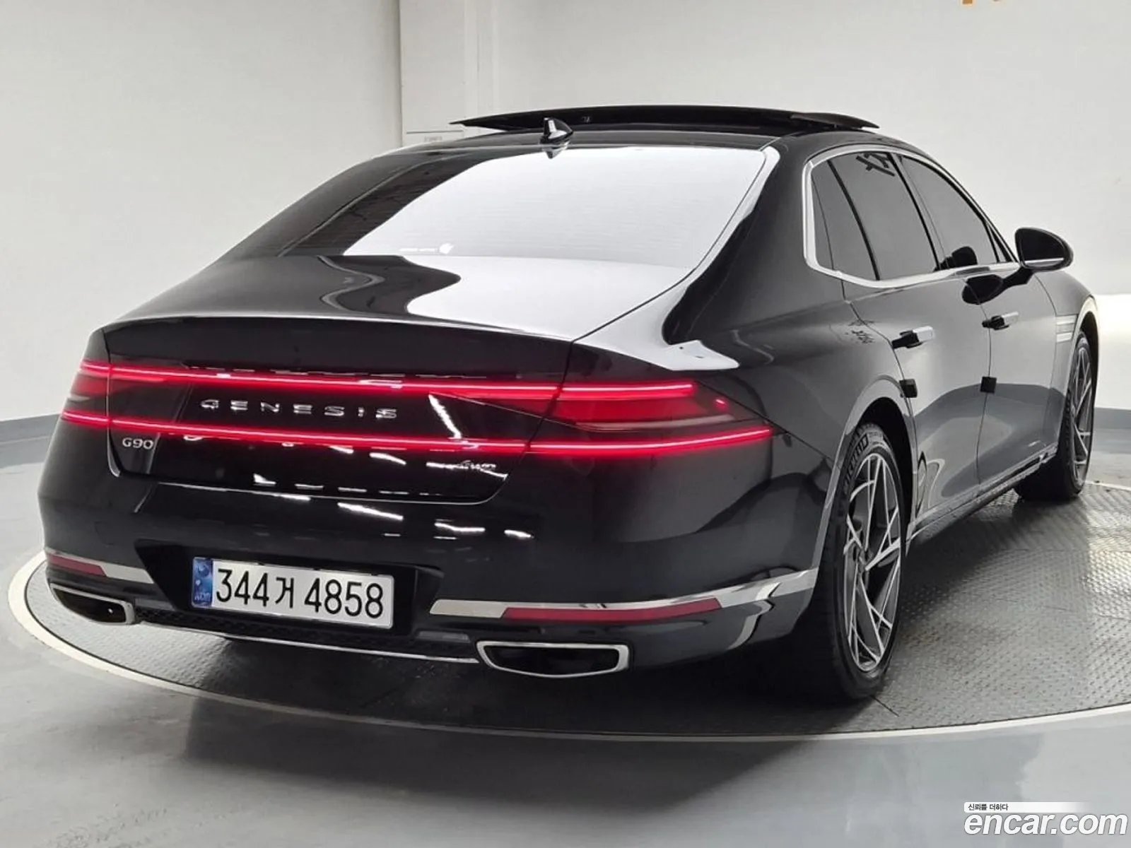 Genesis G90 I Gasoline 35 Turbo Awd 2022 - фотография 409120