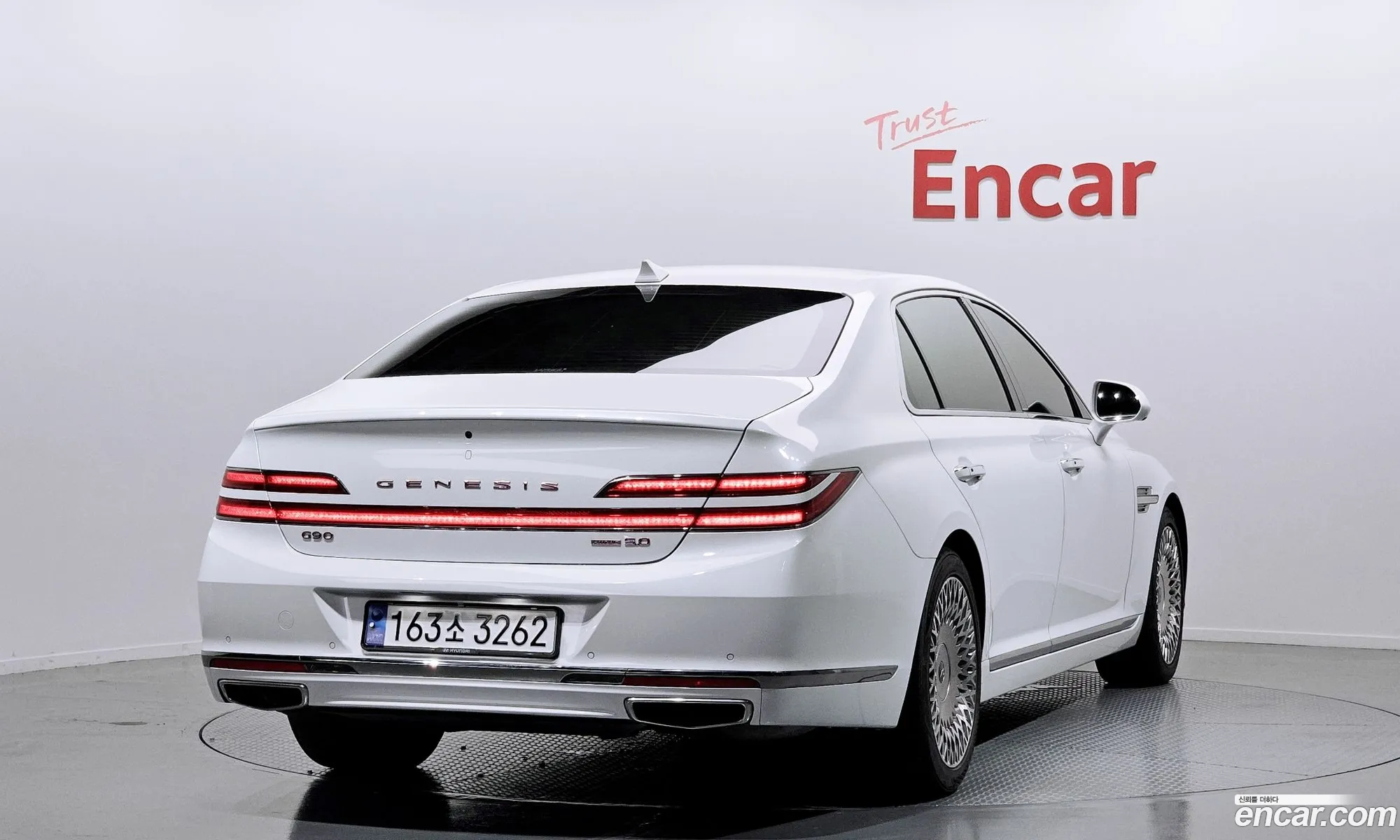 Genesis G90 I 38 Awd 2019 - фотография 619540