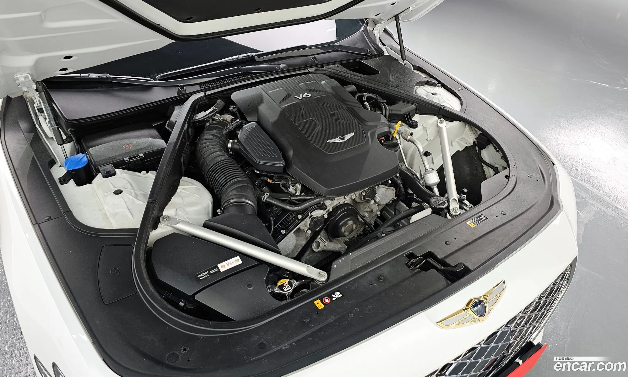 Genesis G90 I 38 Awd 2019 - фотография 619544