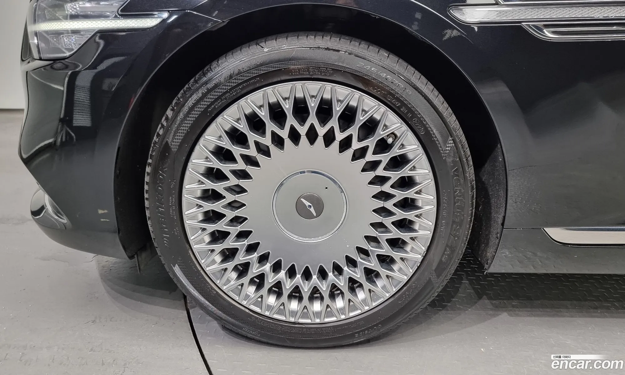 Genesis G90 I 38 Awd 2021 - фотография 1435065