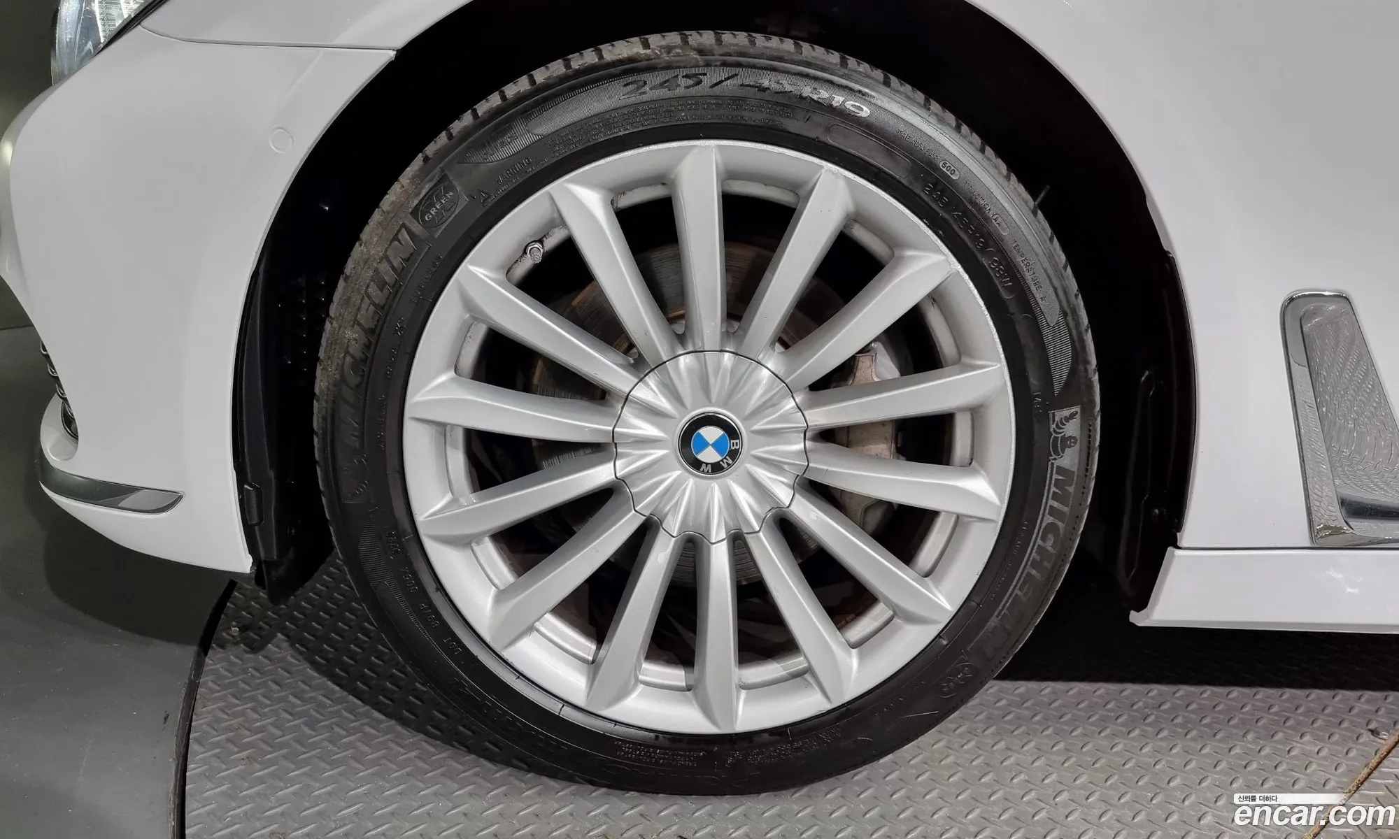 BMW 7Er Vi G11G12 730LdxDrive 2016 - фотография 19400316