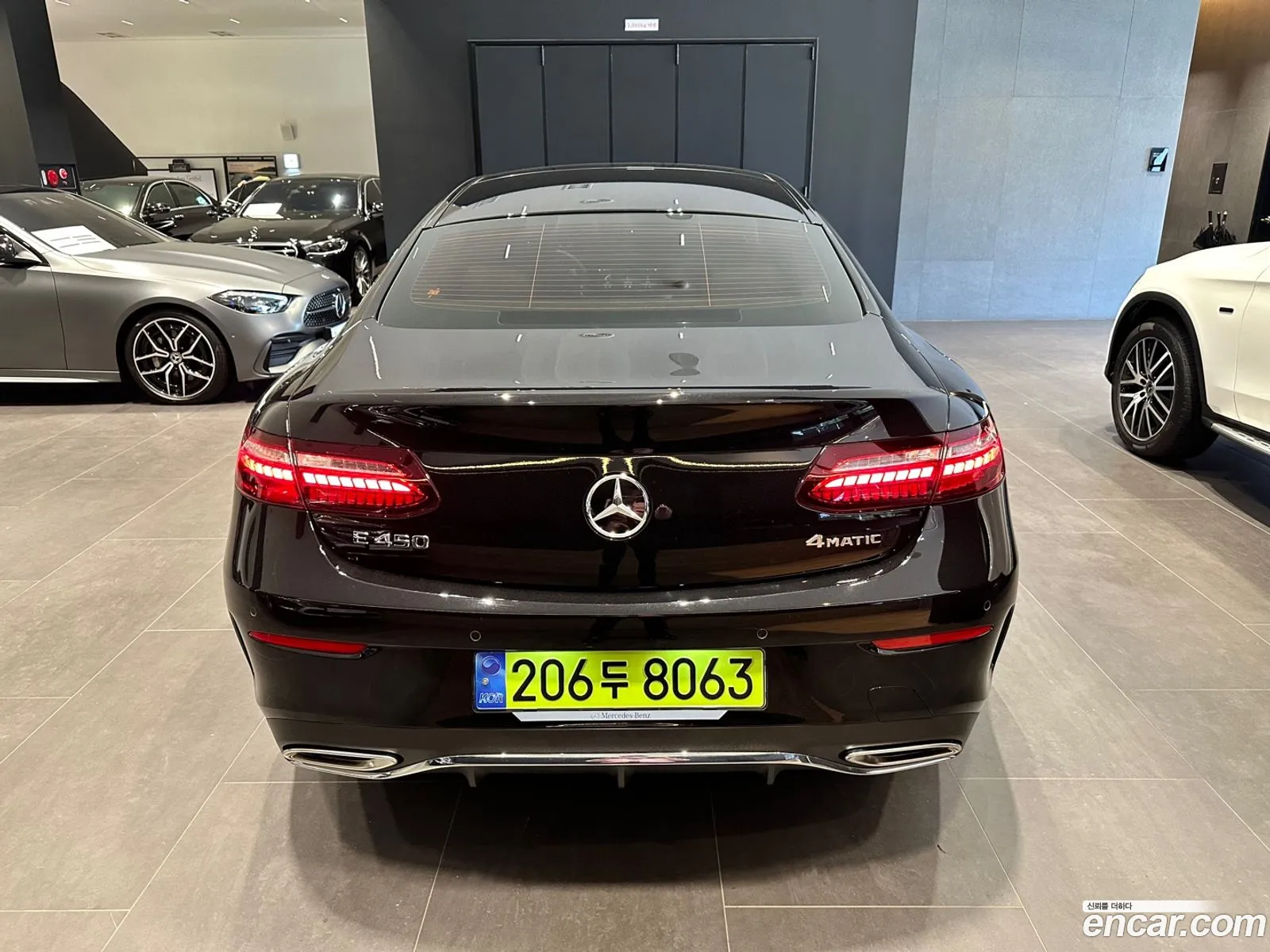 Mercedes-Benz E-Klasse E450 4Matic Coupe 2023 - фотография 15101184