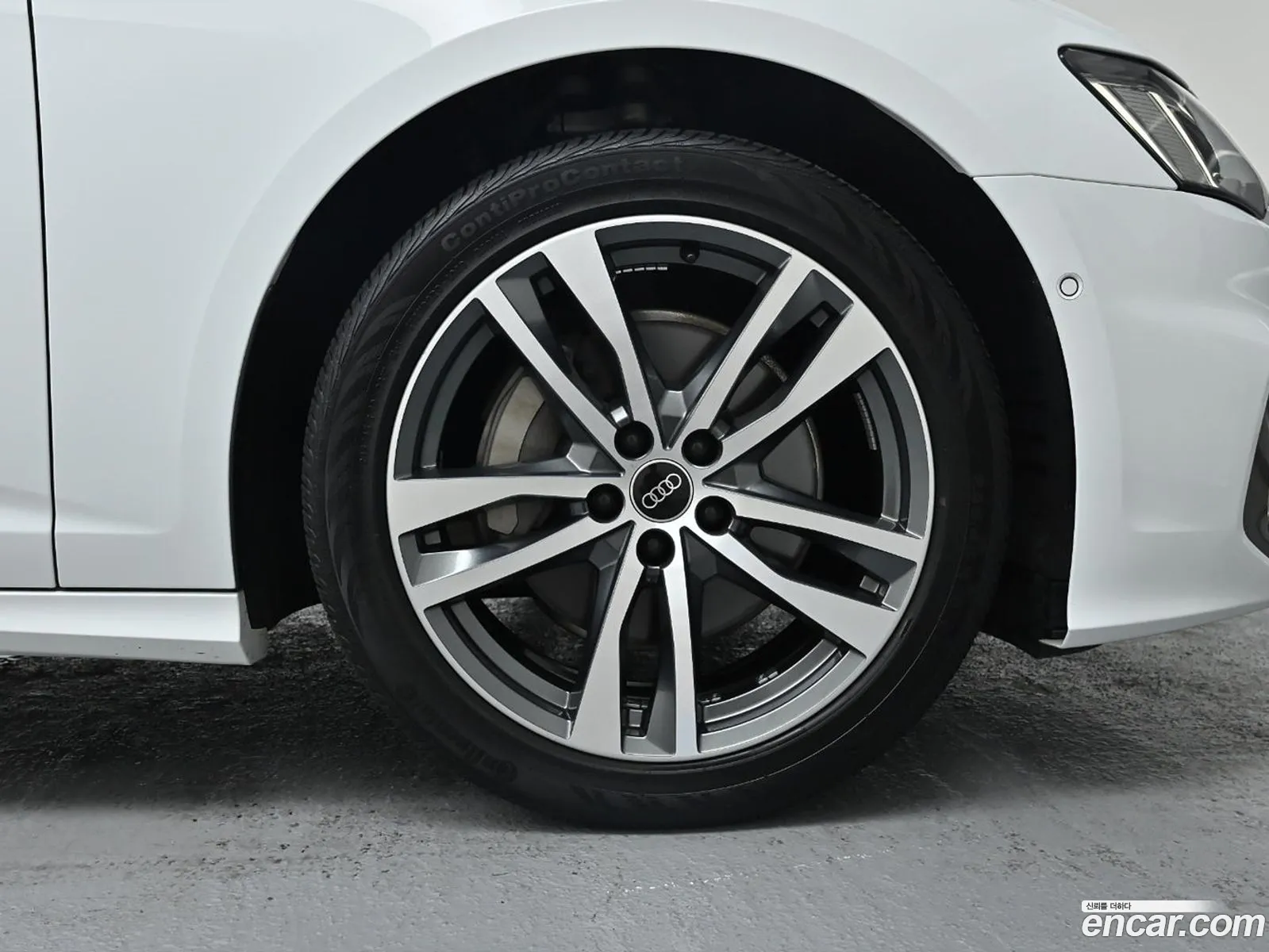 Audi A6 V C8 45 Tfsi Premium 2022 - фотография 4604774