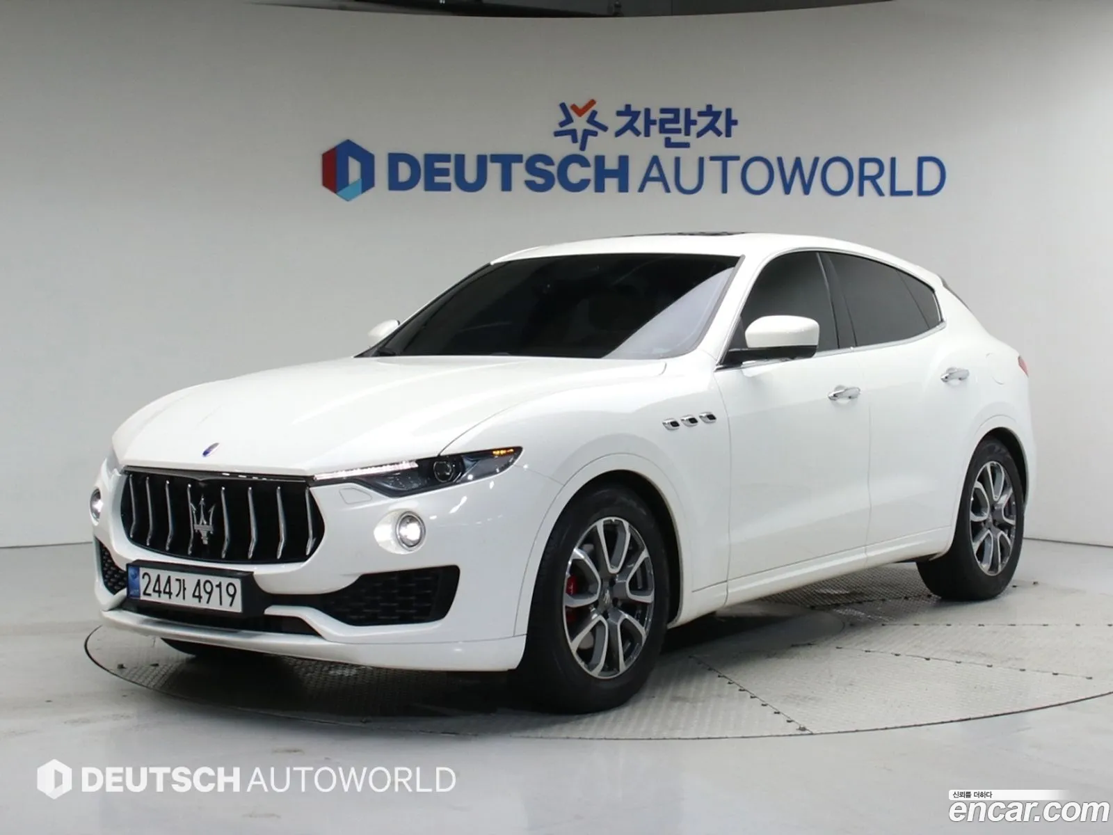 Maserati Levante I 30 Awd Luxury 2017 - фотография 4596939