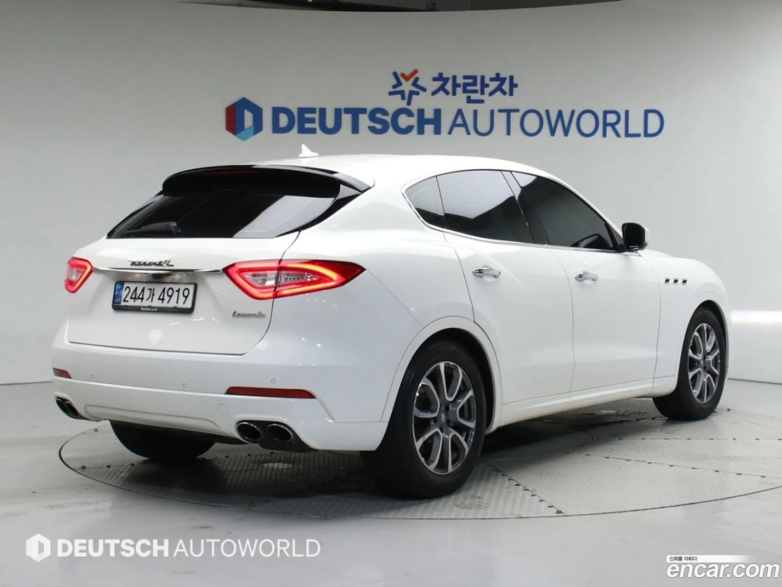 Maserati Levante I 30 Awd Luxury 2017 - фотография 4596940